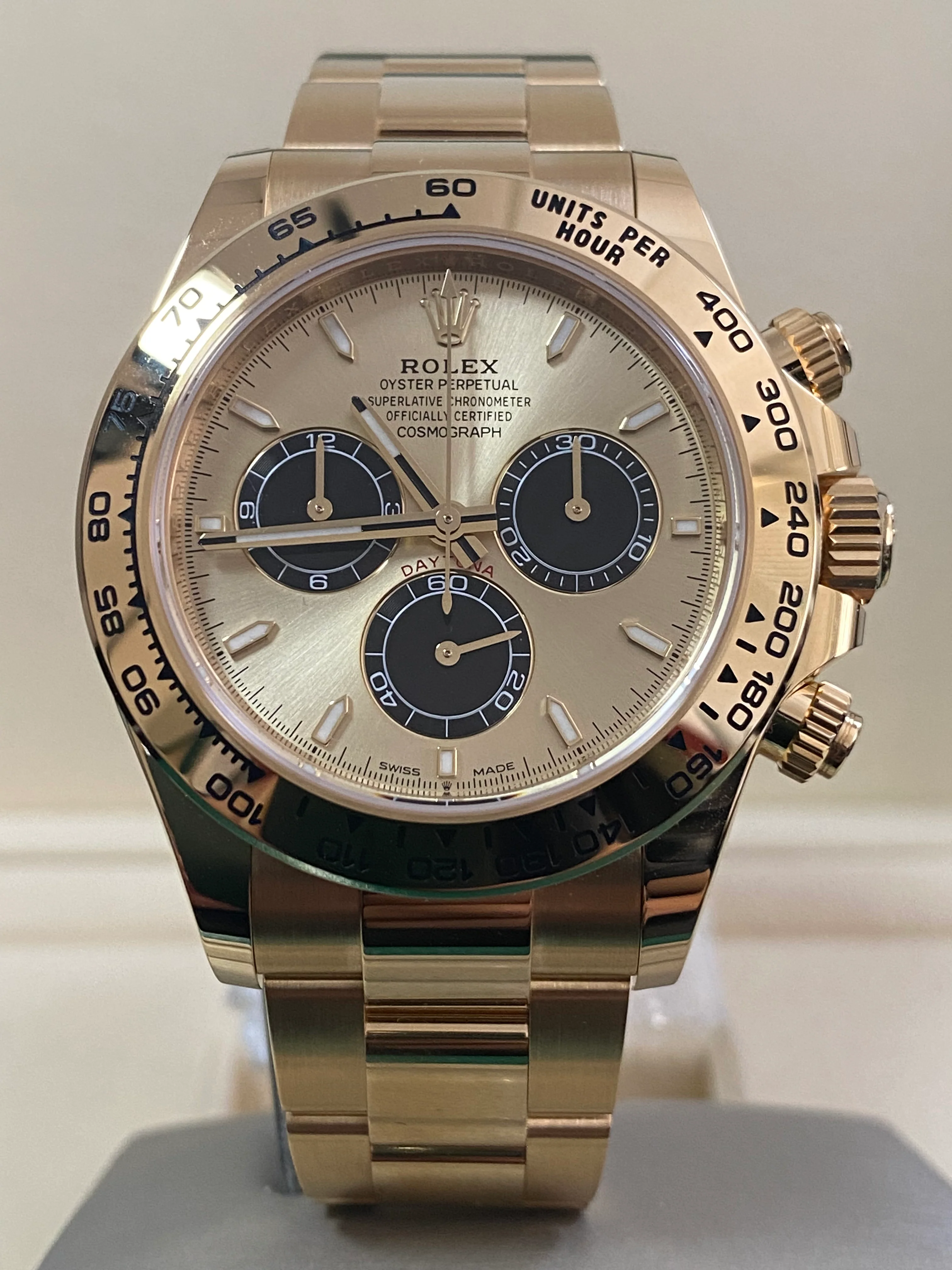 Rolex Yellow Gold Cosmograph Daytona - 2024 - 