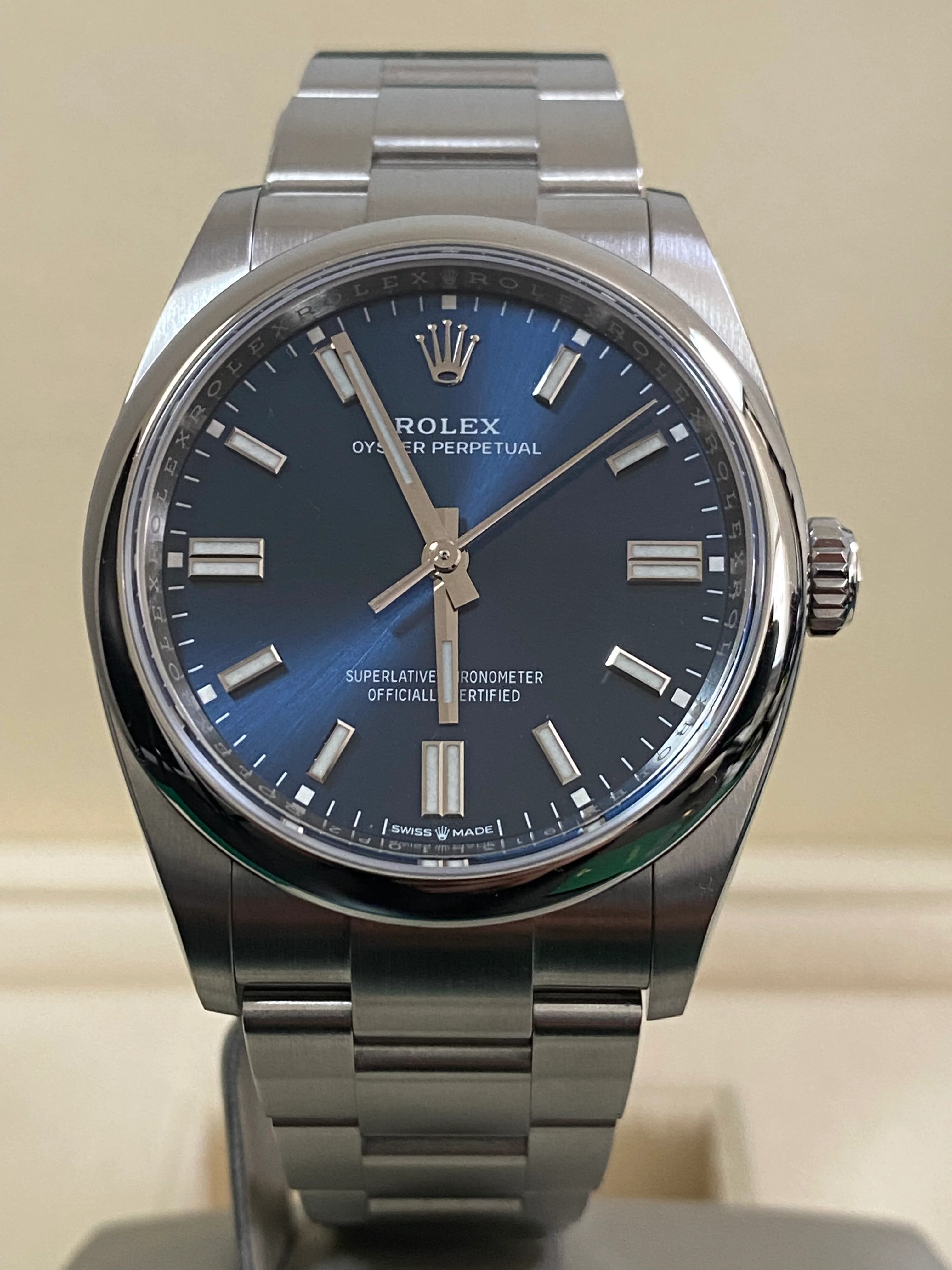Rolex Oyster Perpetual 36 - 2024 - Domed Bezel - Blue Index Dial - Oyster Bracelet - 126000 *FULL SET*