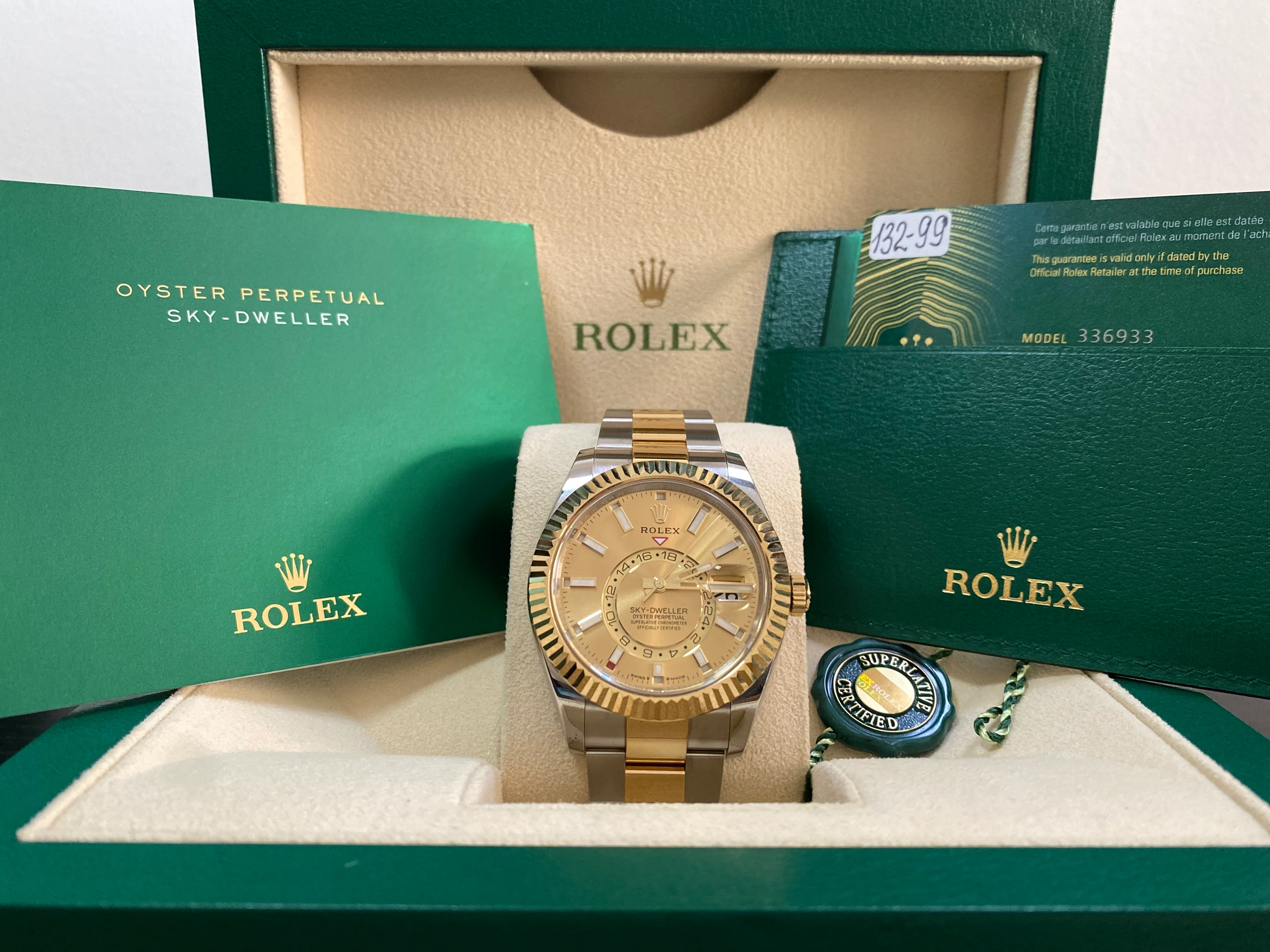 Rolex Yellow Rolesor Sky-Dweller - 2023 - Champagne Index Dial - Oyster Bracelet - 336933