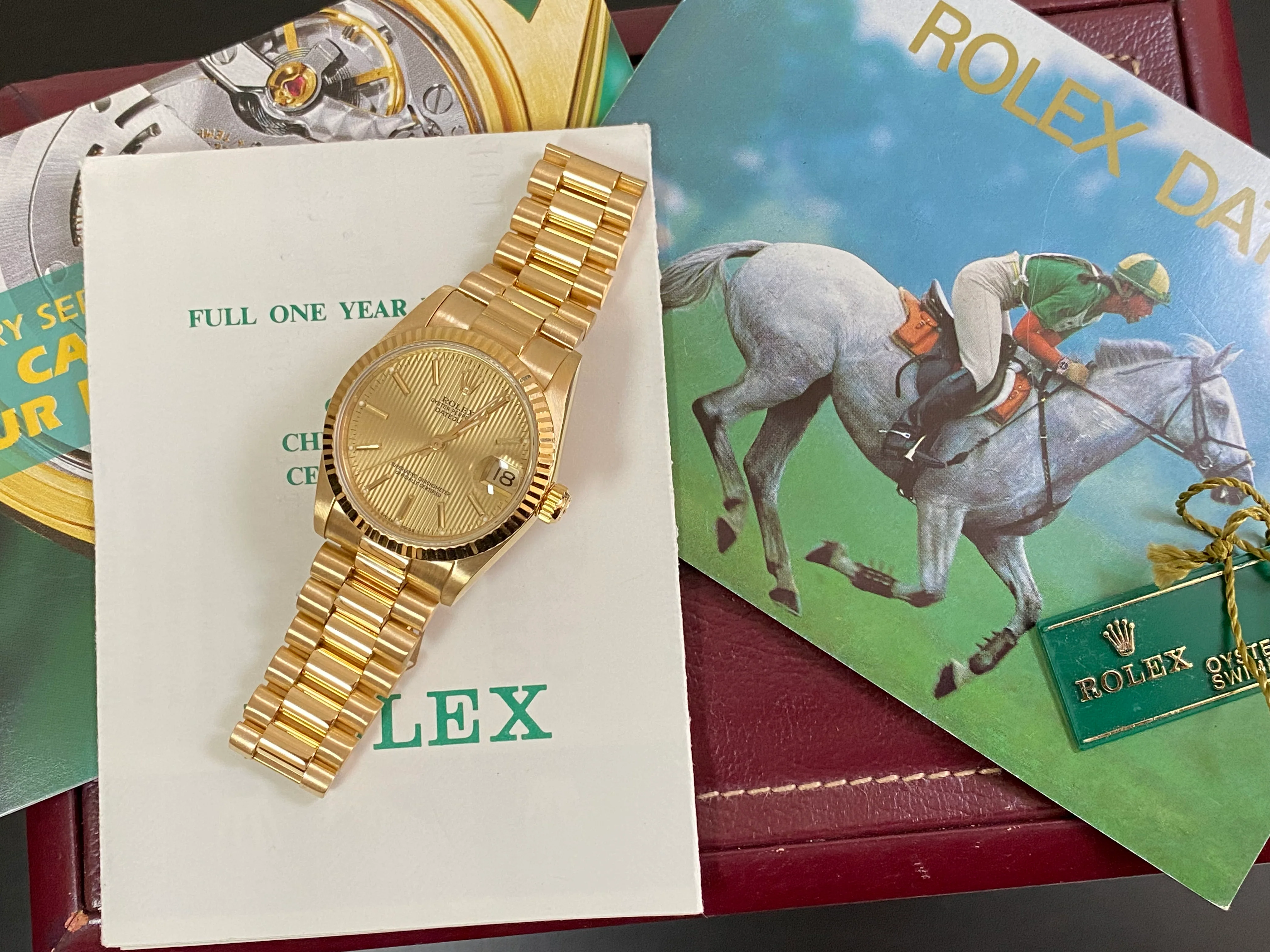 Rolex Yellow Gold Datejust 31 - L serial - Fluted Bezel - Tapestry Dial - President Bracelet - 68278