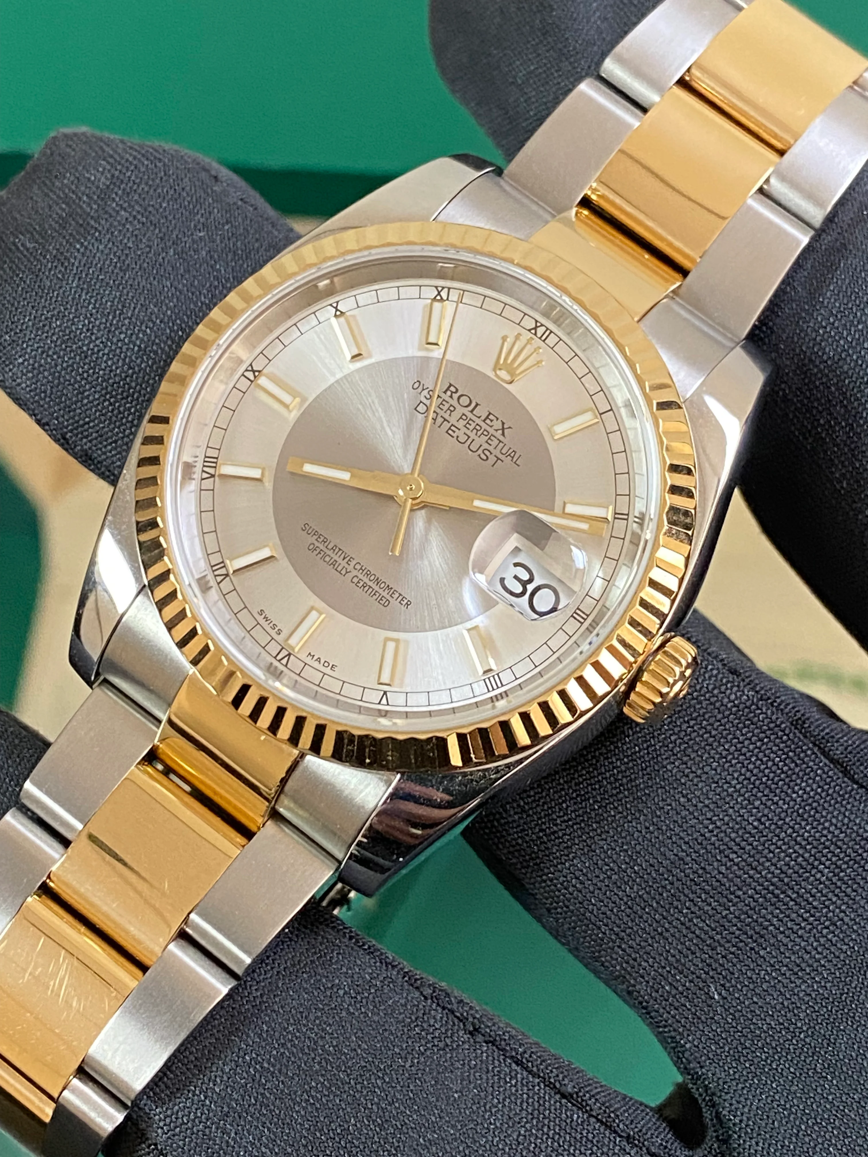 Rolex Steel and Yellow Gold Datejust 36 - D serial - Fluted Bezel - 