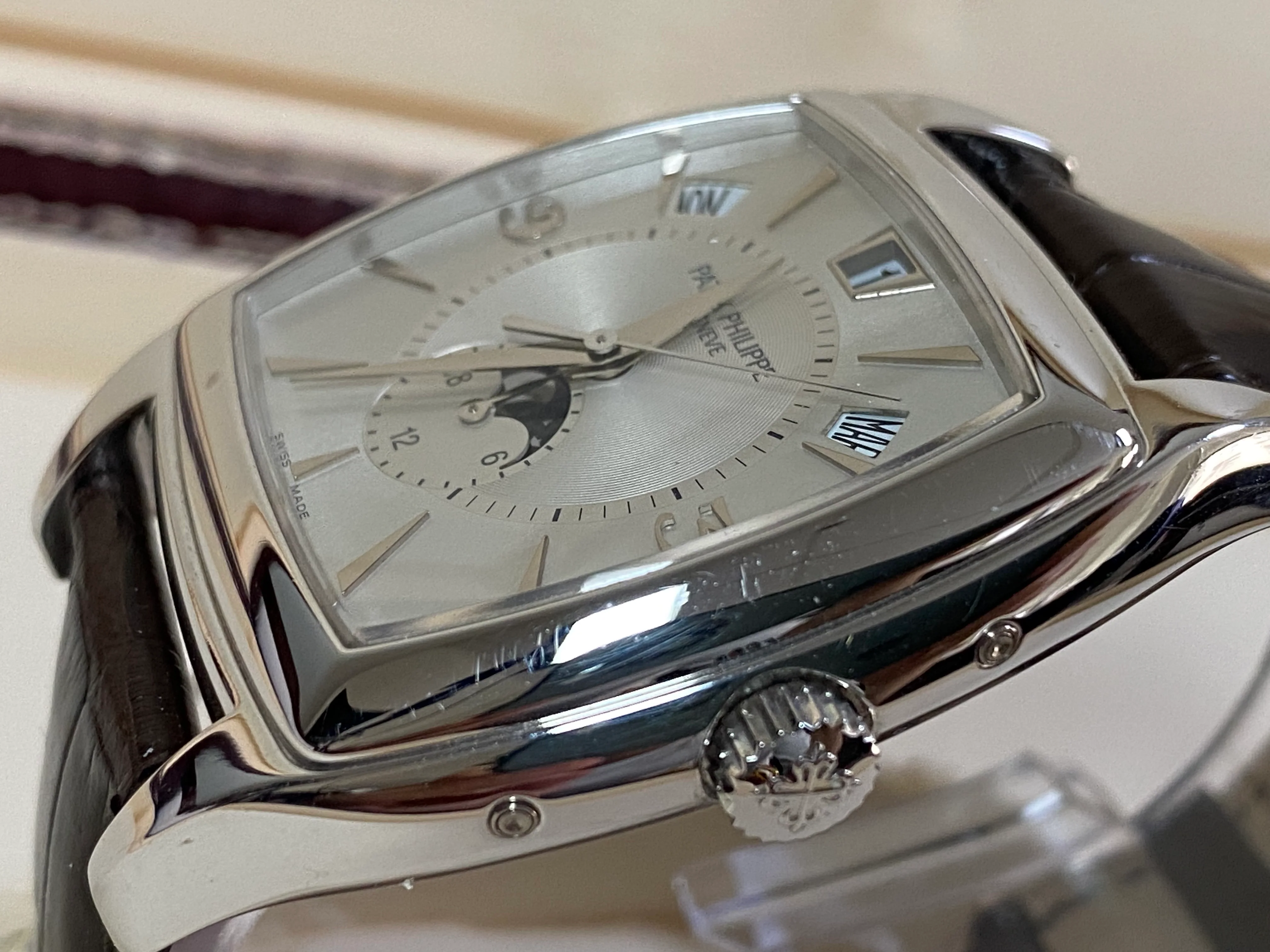 Patek Philippe Gondolo White Gold - 2005 - Silver Index Dial - Brown Leather Strap - 5135G-001 *UNPOLISHED*