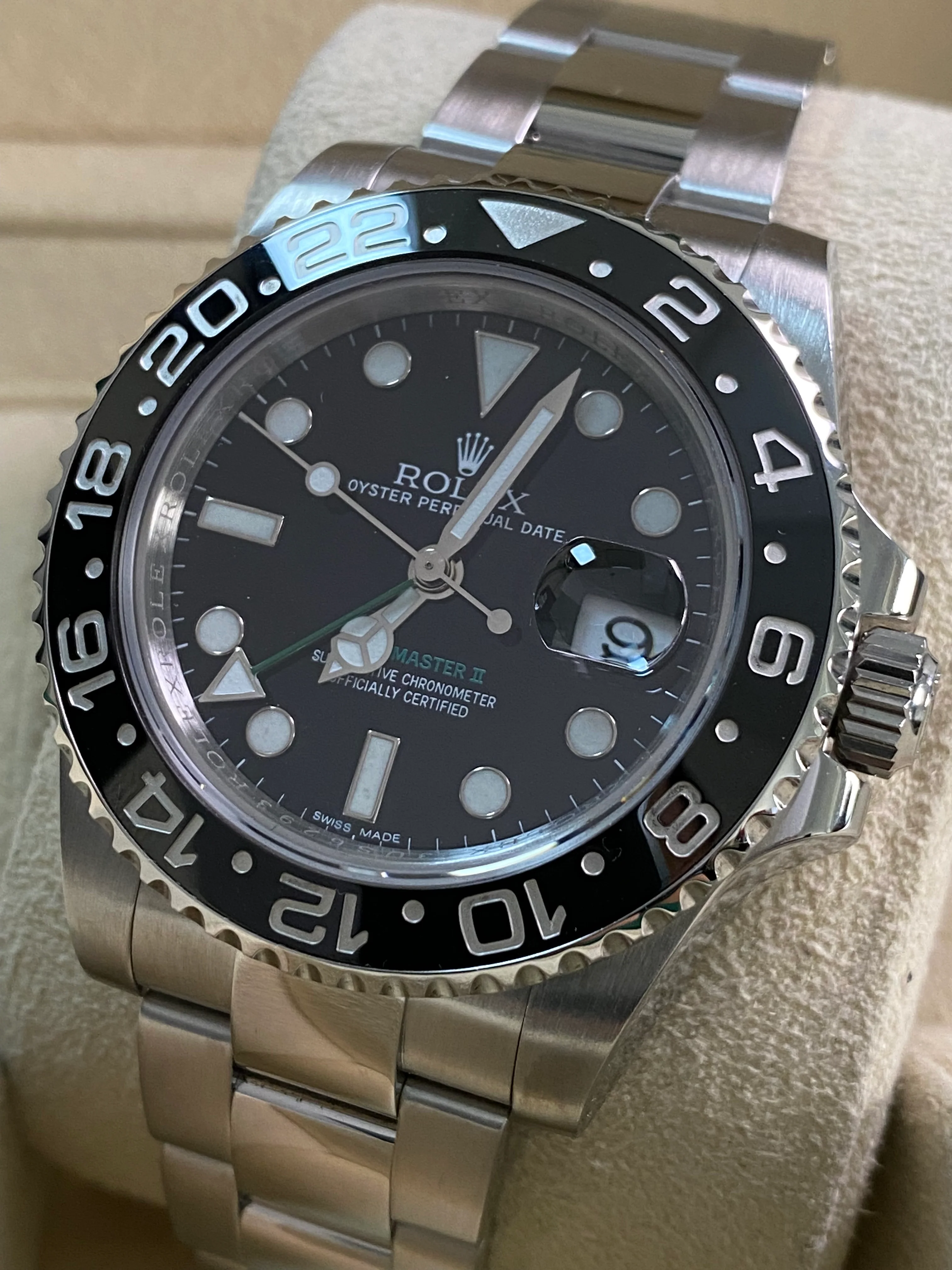 Rolex Steel GMT-Master II - 2017 - Black Bezel - Black Dial Green Arrow Hand- Oyster Bracelet - 116710LN *FULL SET*