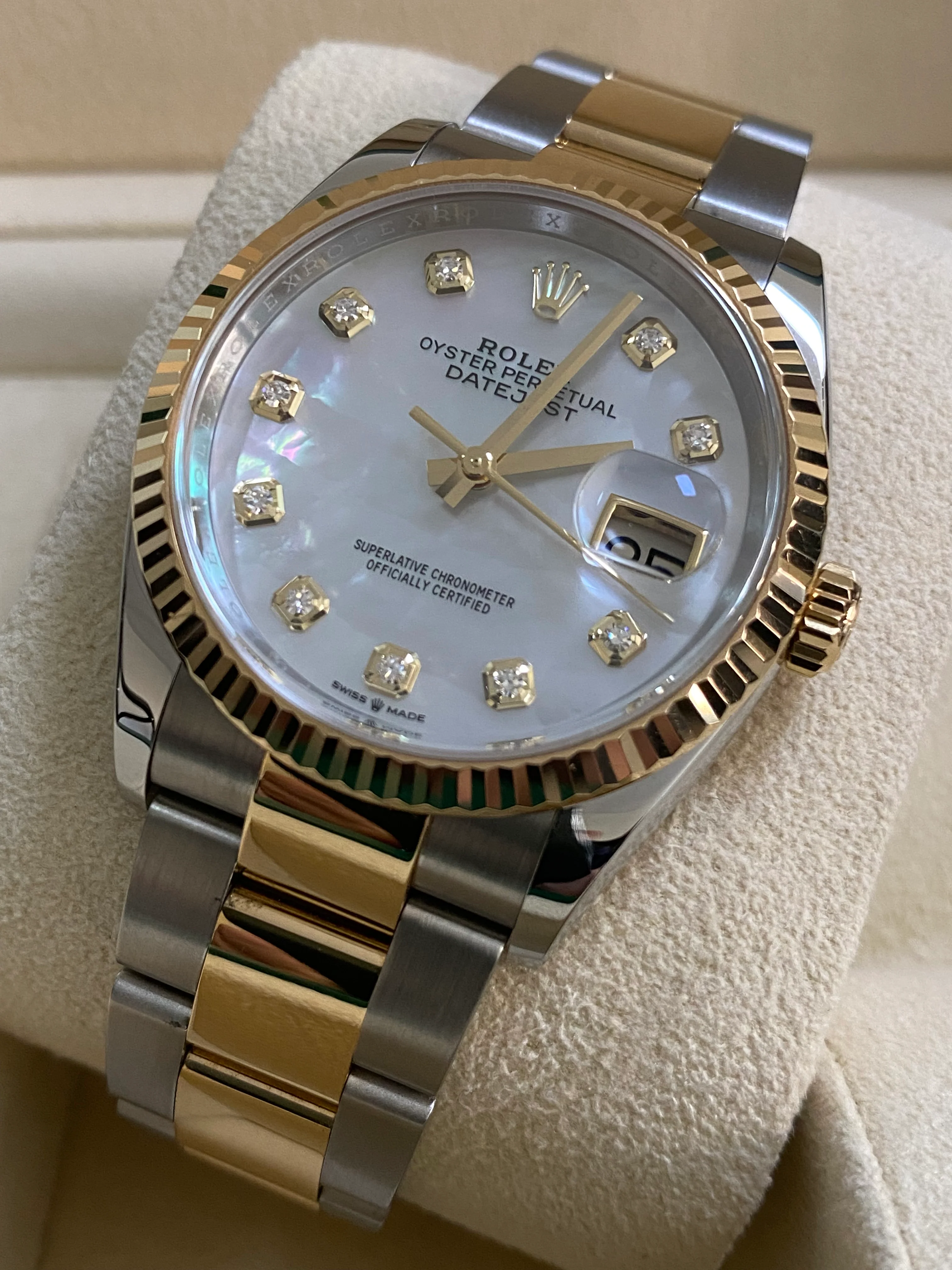 Rolex Steel and Yellow Gold Datejust 36 - 2019 - Fluted Bezel - Mother of Pearl Diamond Dial - Oyster Bracelet - 126233