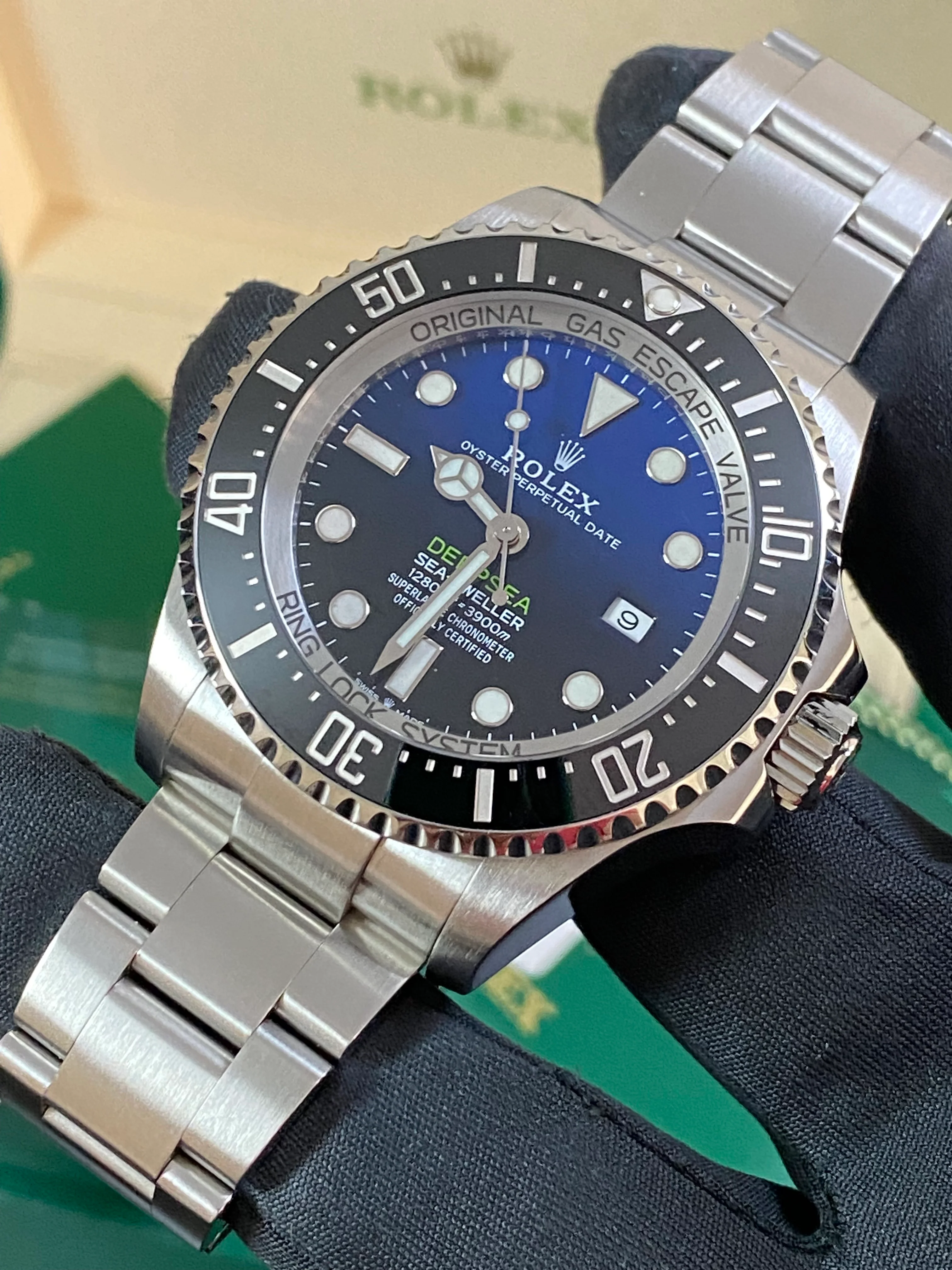 Rolex Sea-Dweller Deepsea 44 - 2022 - D-Blue 