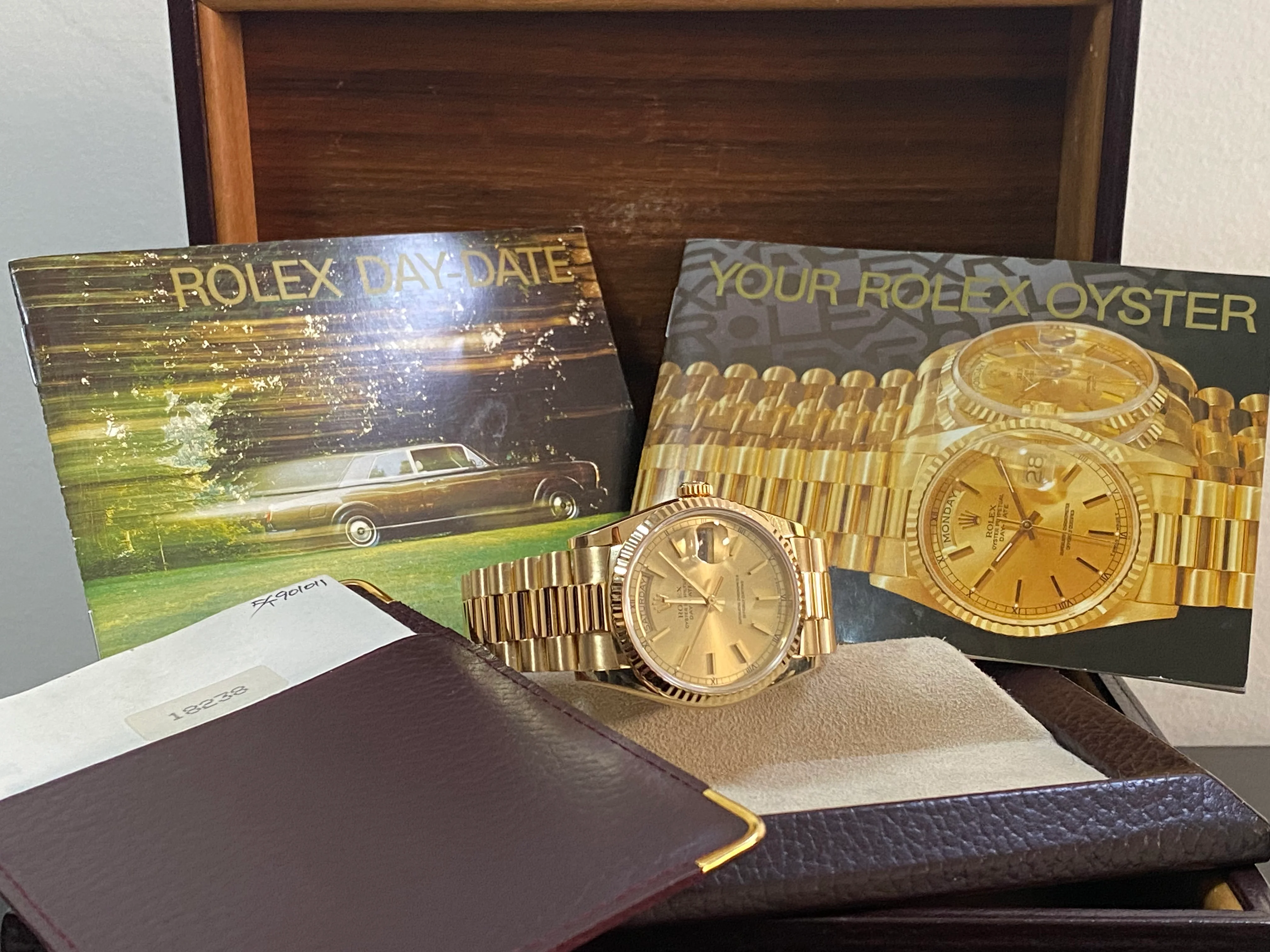 Rolex Yellow Gold Day-Date 36 - L Serial - Fluted Bezel - Champagne Index Dial - President Bracelet - 18238