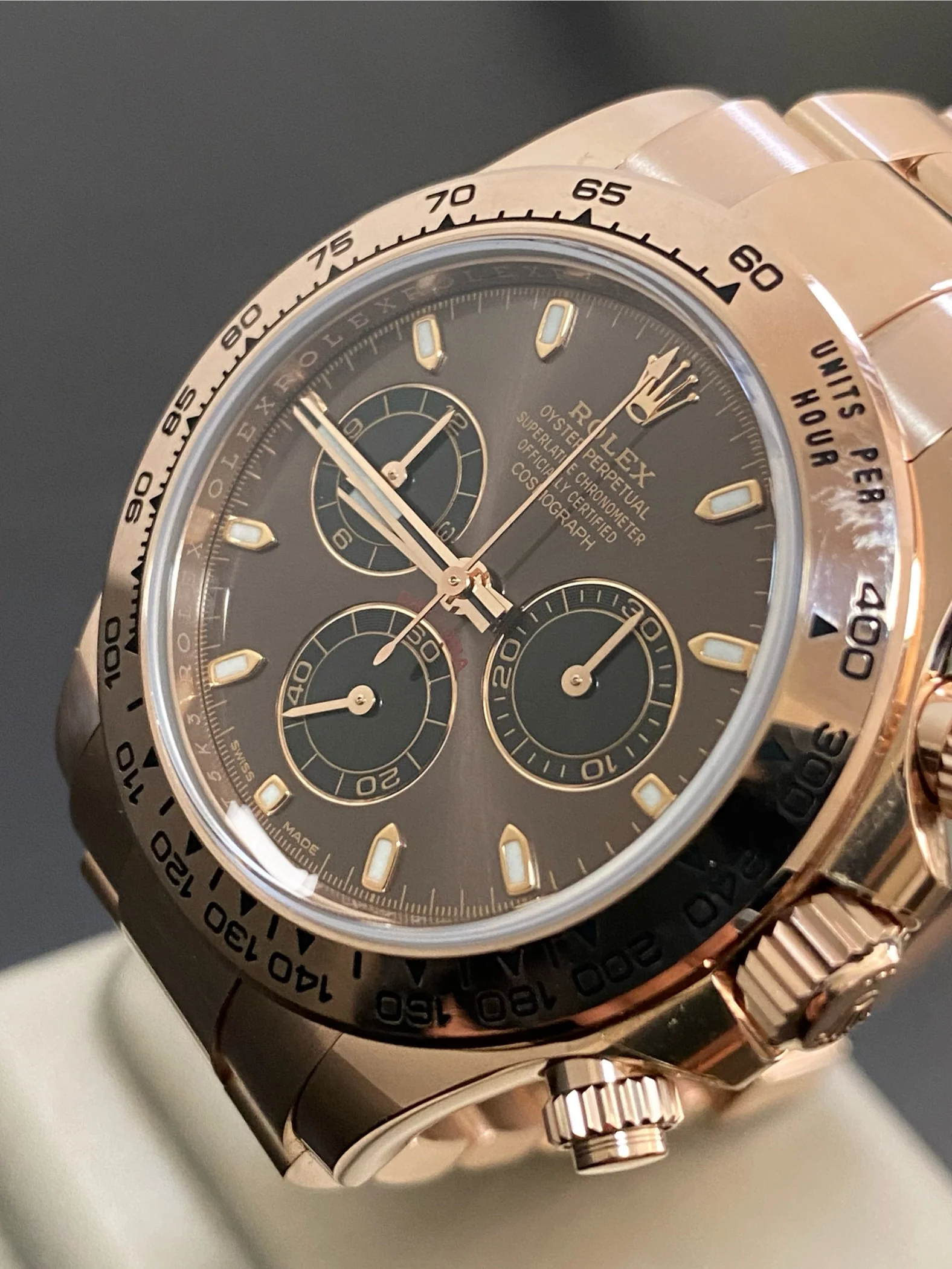 Rolex Everose Gold Cosmograph Daytona - 2020 - Chocolate Index Dial - 116505 *COMPLETE SET*