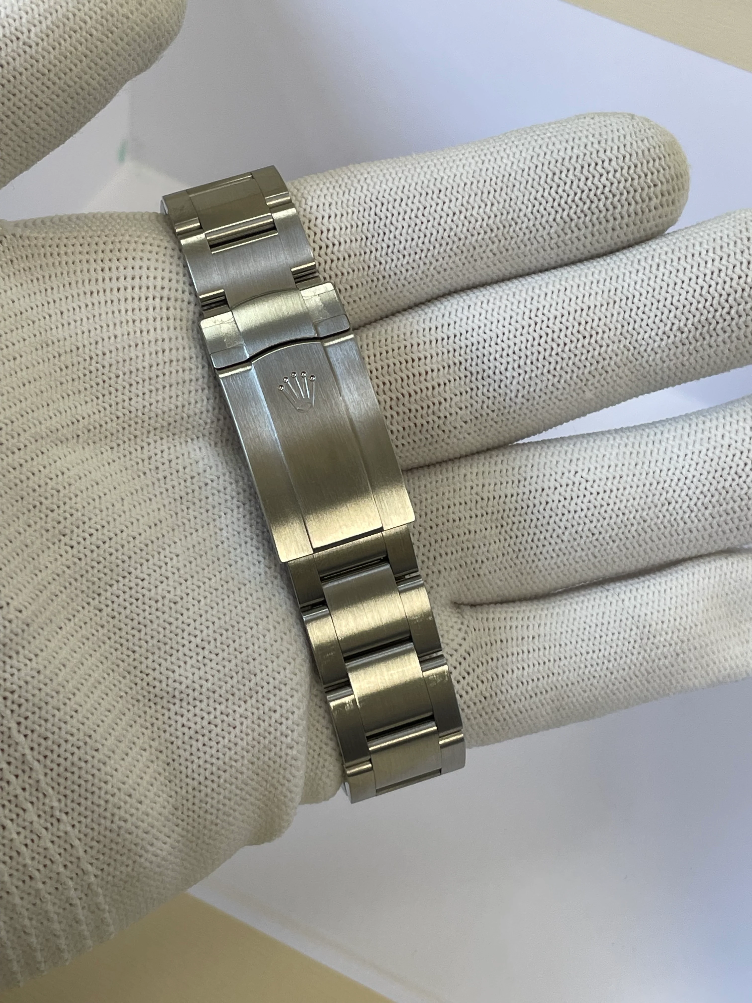 Rolex Oyster Perpetual 36 - 2022 - Domed Bezel - Candy Pink Index Dial - Oyster Bracelet - 126000