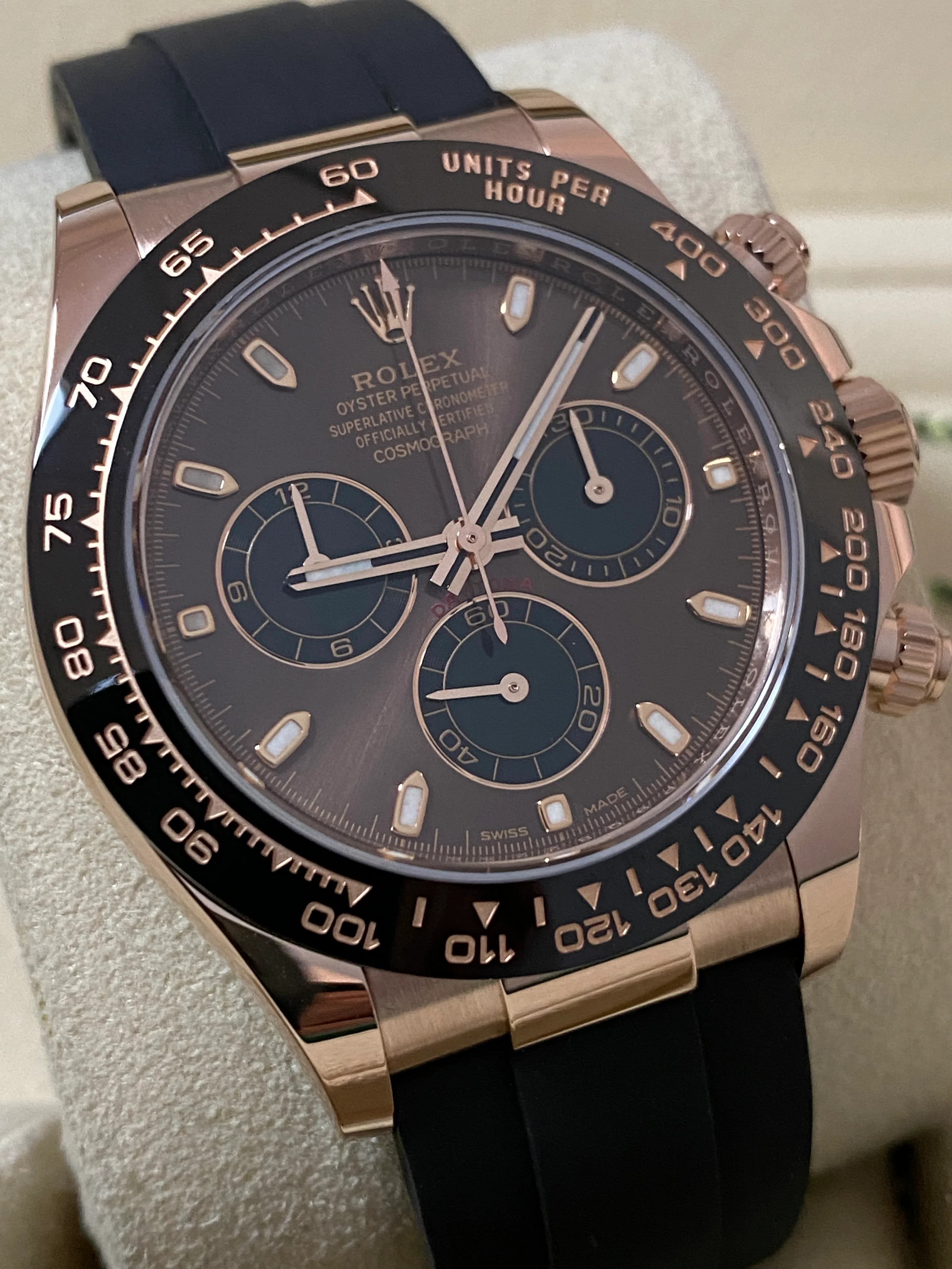 Rolex Everose Gold Cosmograph Daytona - 2023 - Chocolate Index Dial - Black Oysterflex Strap - 116515LN *FULL SET*