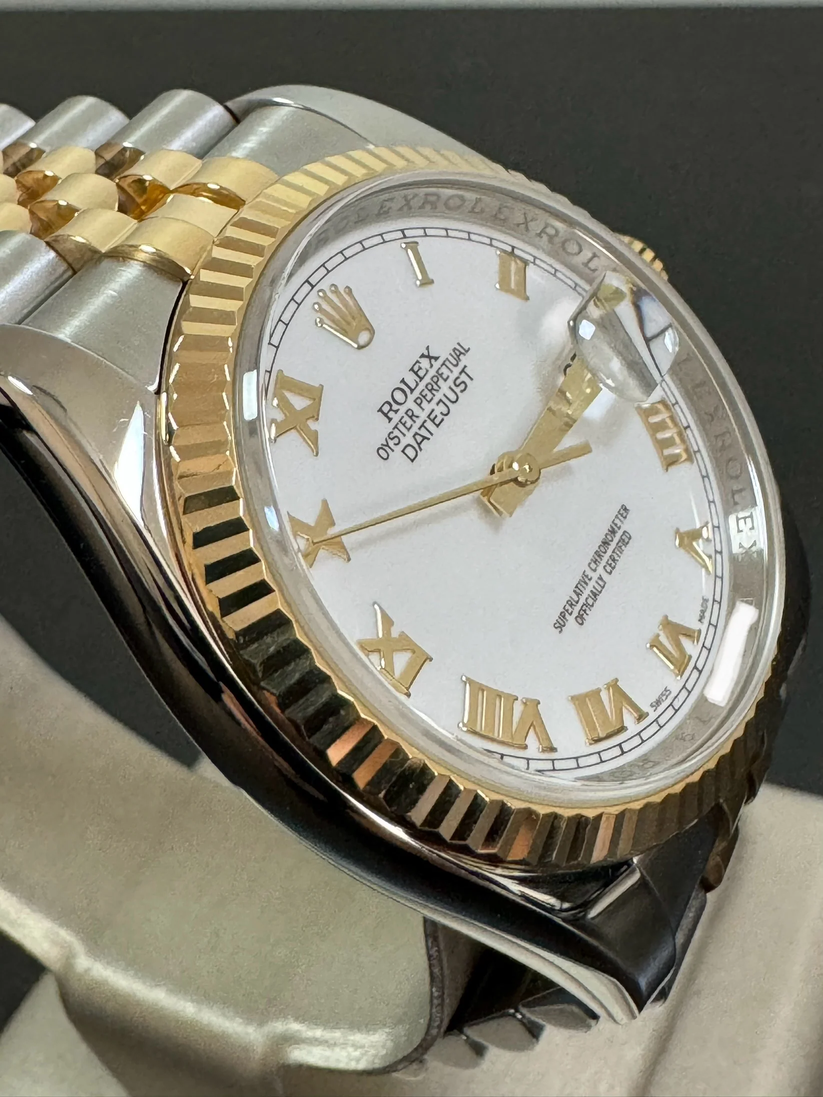 Rolex Steel and Yellow Gold Datejust 36 - D serial - Fluted Bezel - White Roman Dial - Jubilee Bracelet - 116233 COMPLETE SET