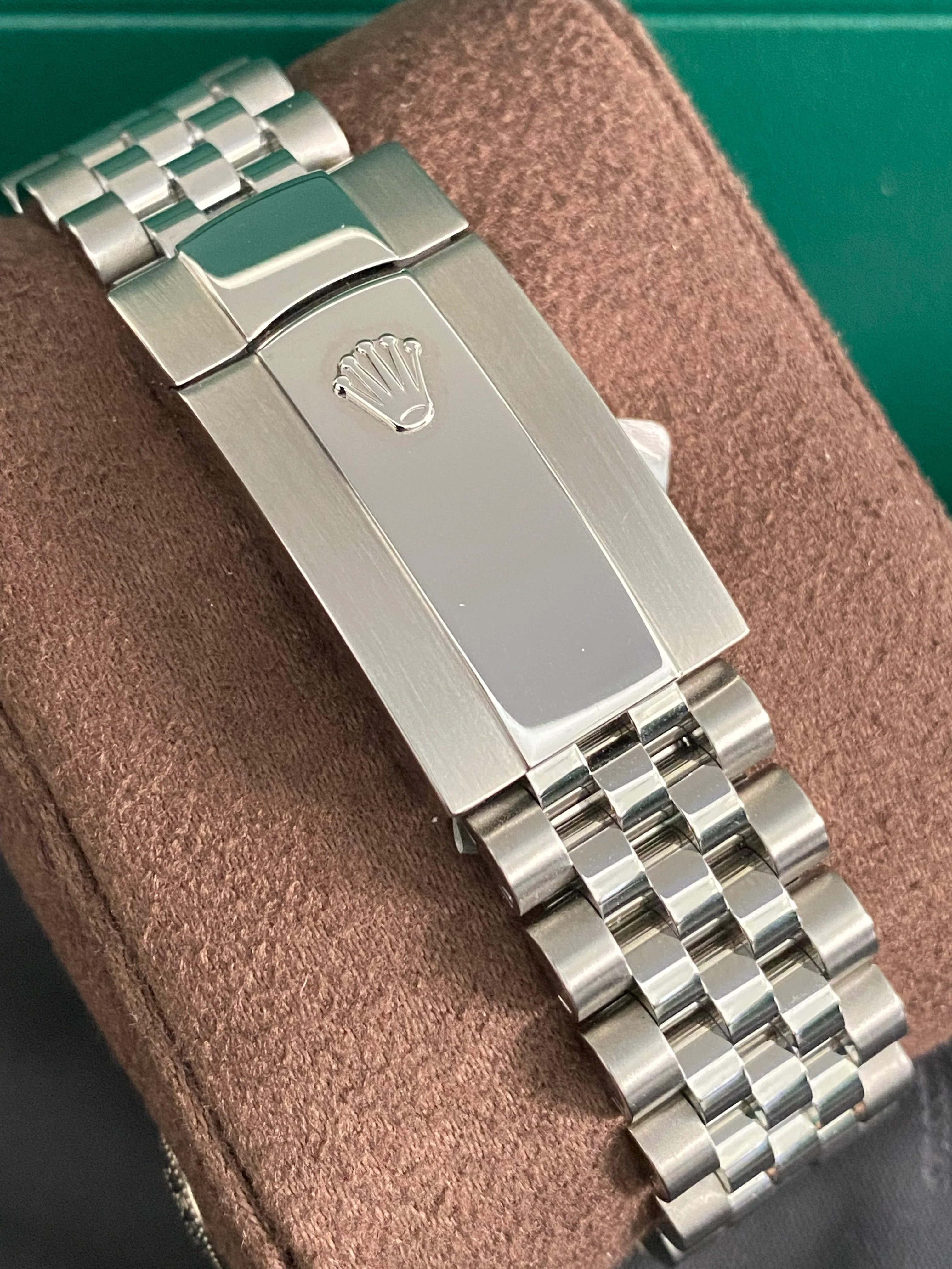 Rolex Steel and White Gold Datejust 41 - Fluted Bezel - Bright Blue Roman Dial - Jubilee Bracelet - 126334