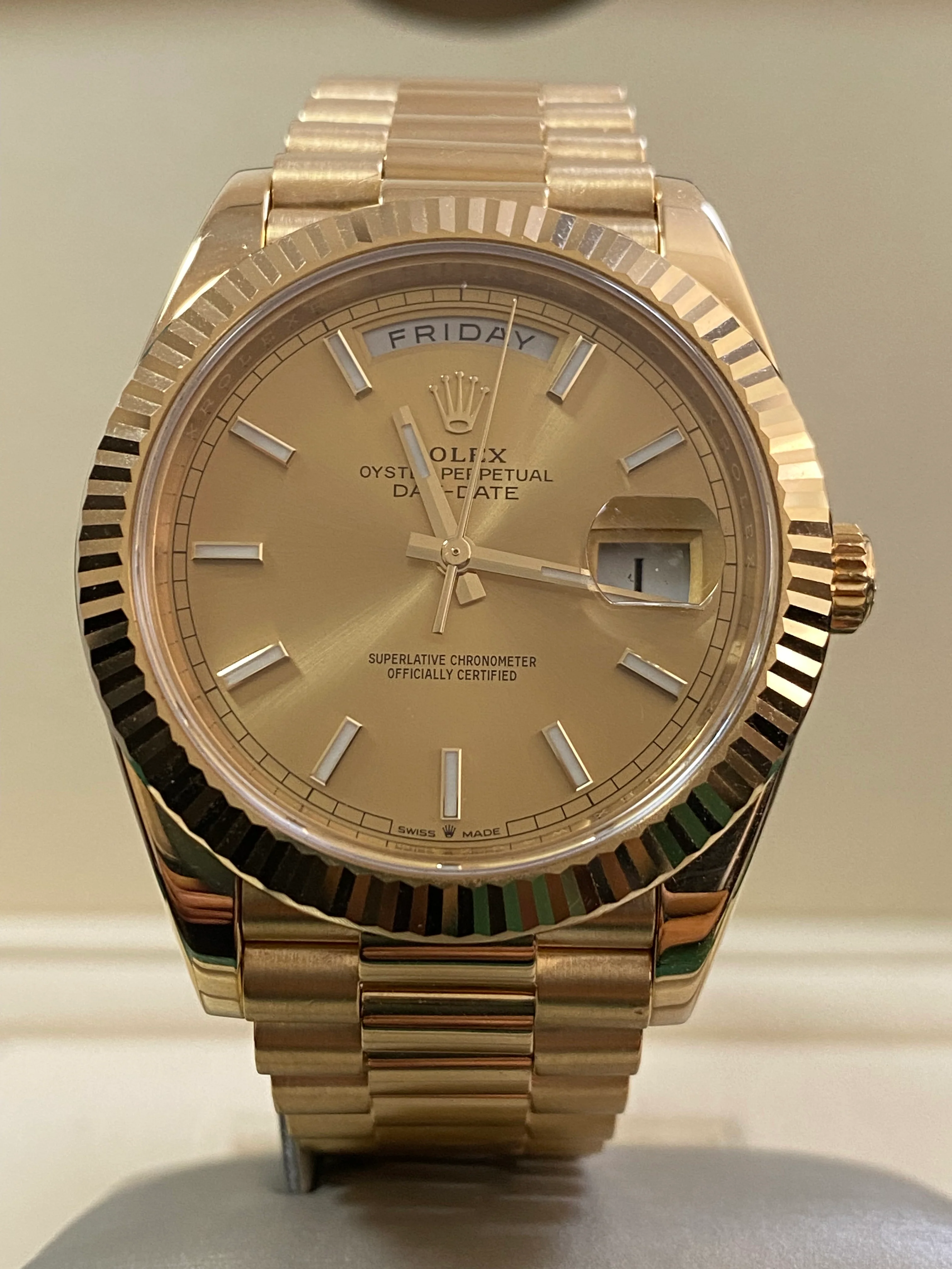Rolex Yellow Gold Day-Date 40 - 2018 - Fluted Bezel - Champagne Index Dial - President Bracelet - 228238 *COMPLETE SET*