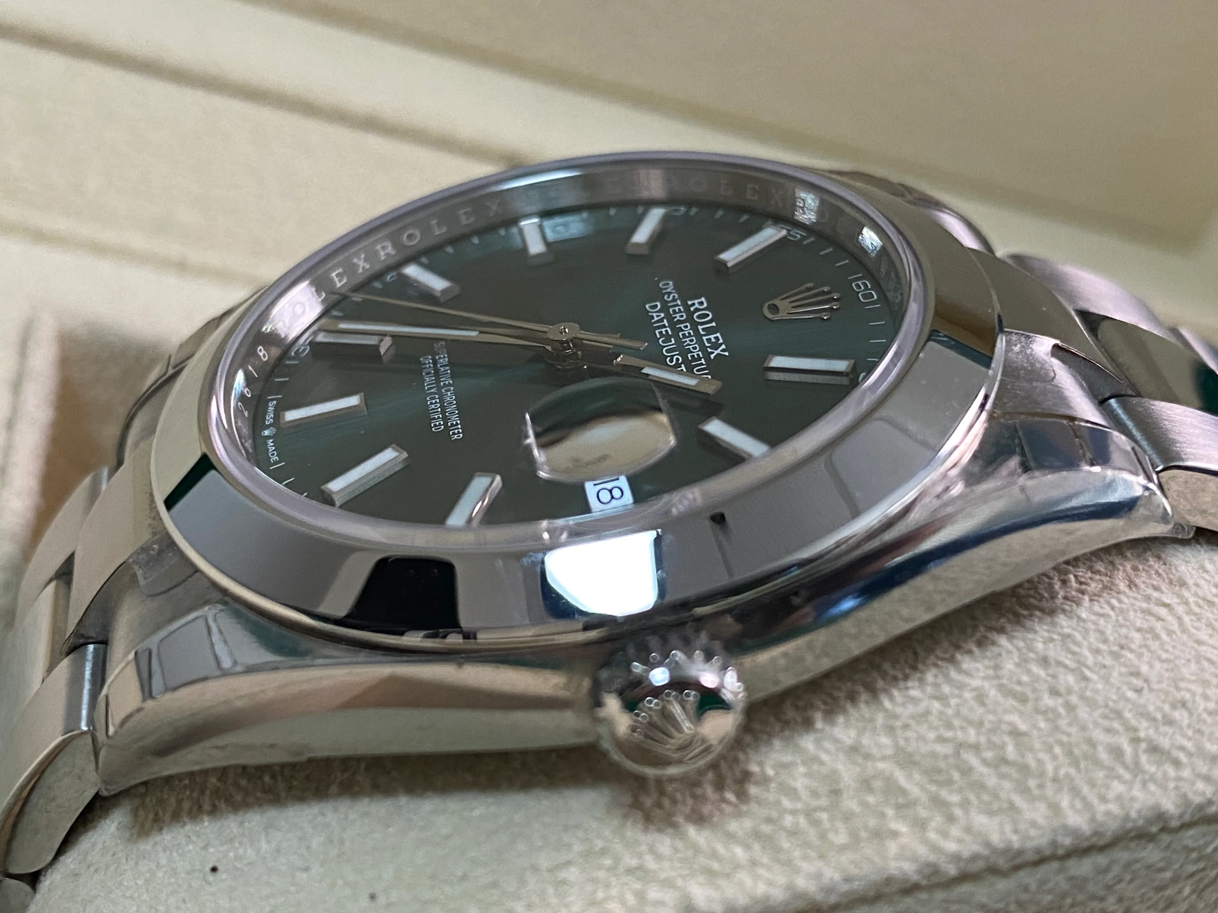 Rolex Steel Datejust 41 - 2023 - Smooth Bezel - Mint Green Dial - Oyster Bracelet - 126300 *FULL STICKERS*