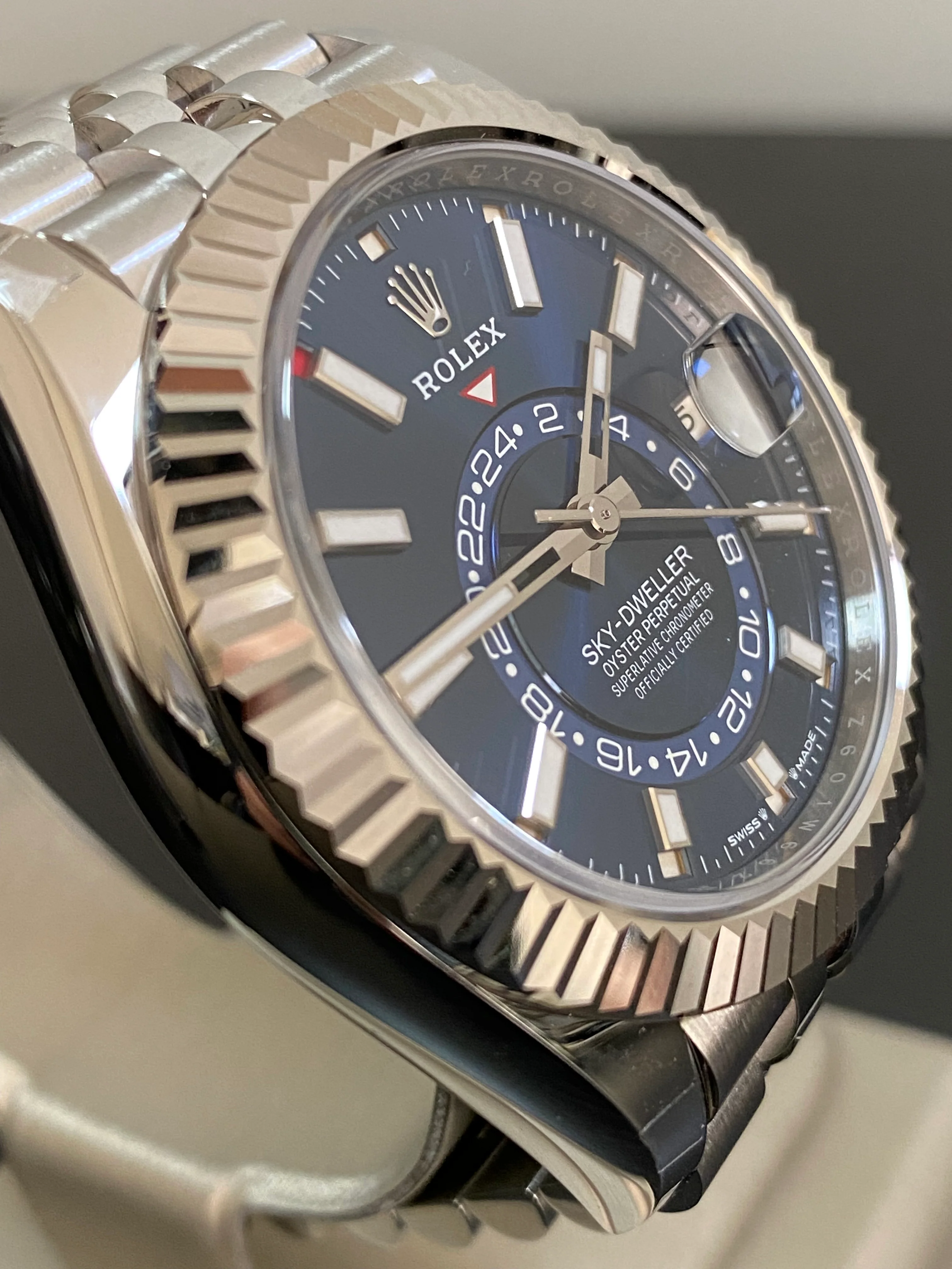 Rolex Steel Sky-Dweller - 2024 - Bright Blue Dial - Jubilee Bracelet - 336934 *COMPLETE SET*