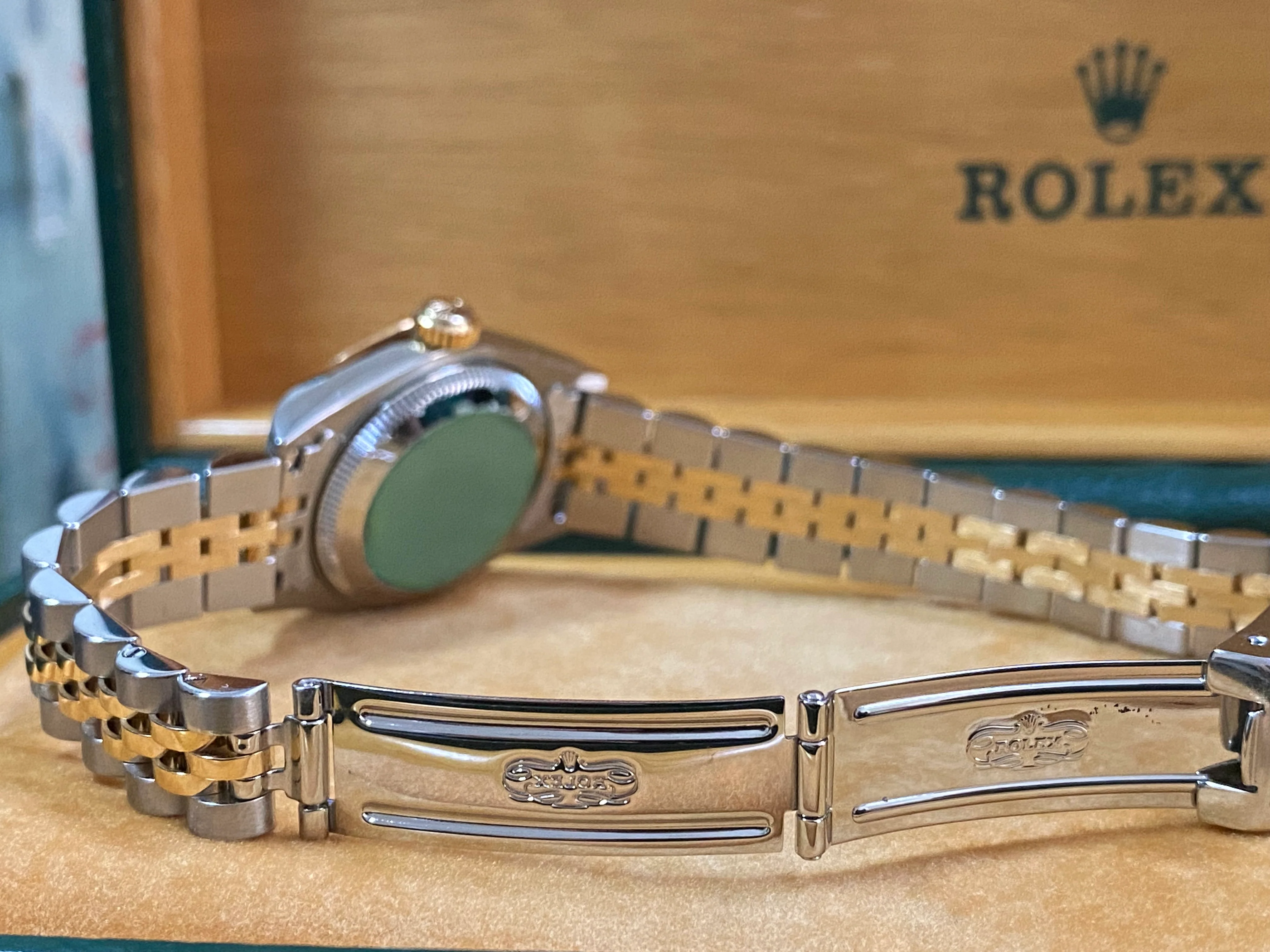 Rolex Two Tone Lady-Datejust - T Serial- Fluted Bezel - Silver Roman Dial - Jubilee Bracelet - 69173