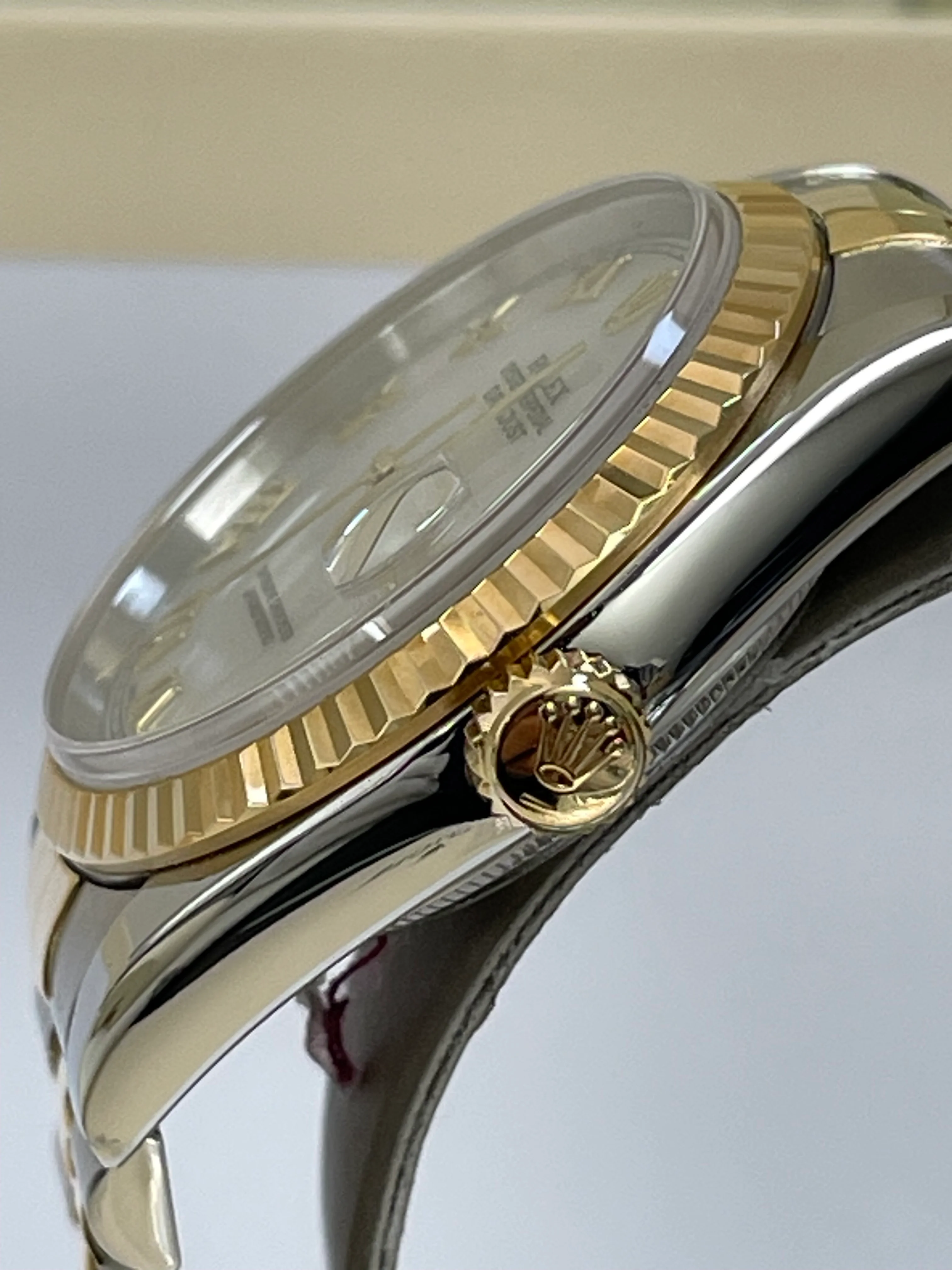 Rolex Steel and Yellow Gold Datejust 36 - U Serial - Fluted Bezel - Mother of Pearl Roman Dial - Jubilee Bracelet - 16233