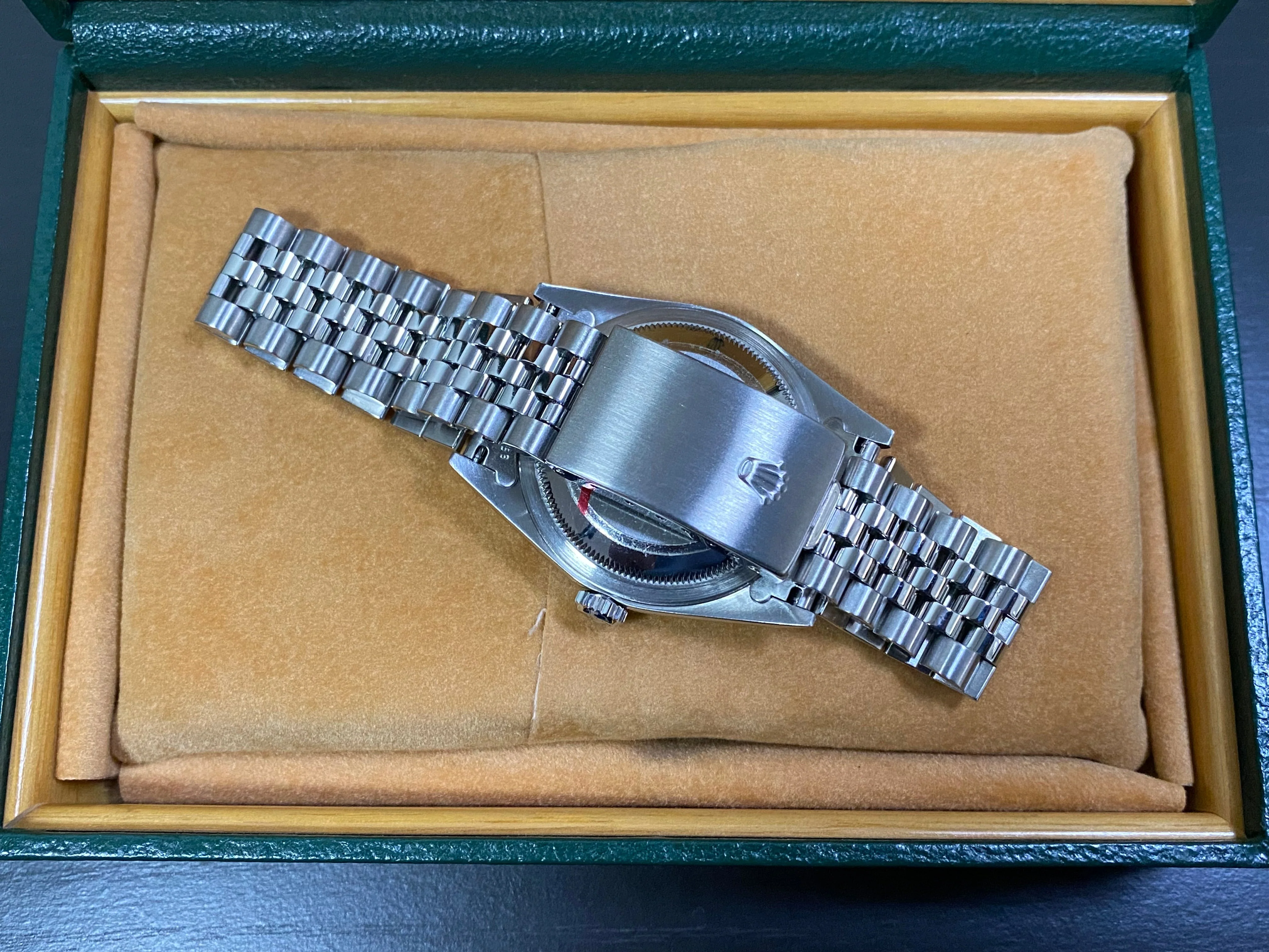 Rolex Steel Datejust 36 - F Serial - Fluted Bezel - Silver Index Dial - Jubilee Bracelet - 16220