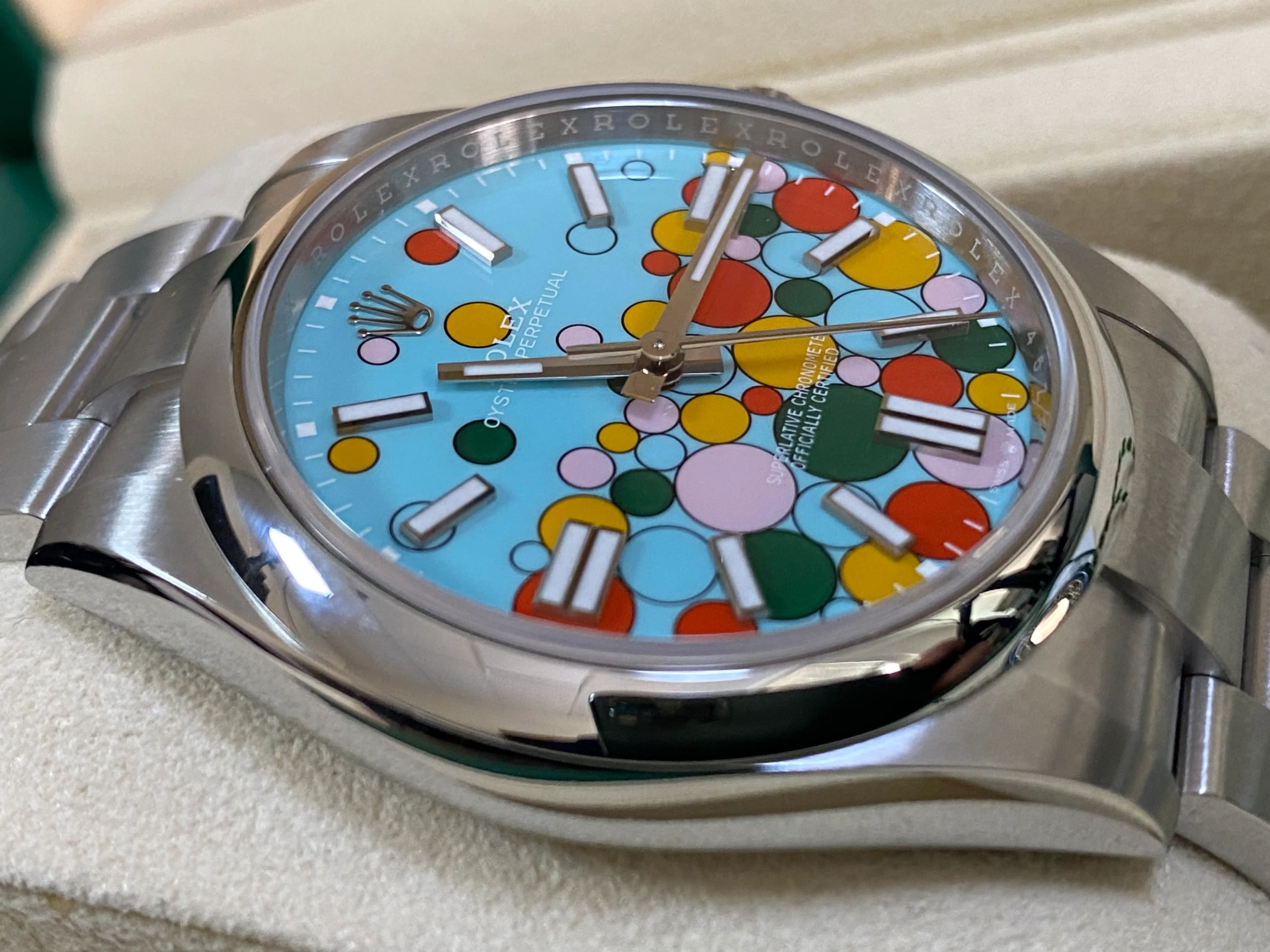 Rolex Oyster Perpetual 41 - Domed Bezel - Turquoise Blue Celebration-Motif Dial - Oyster Bracelet - 124300 *FULL SET*