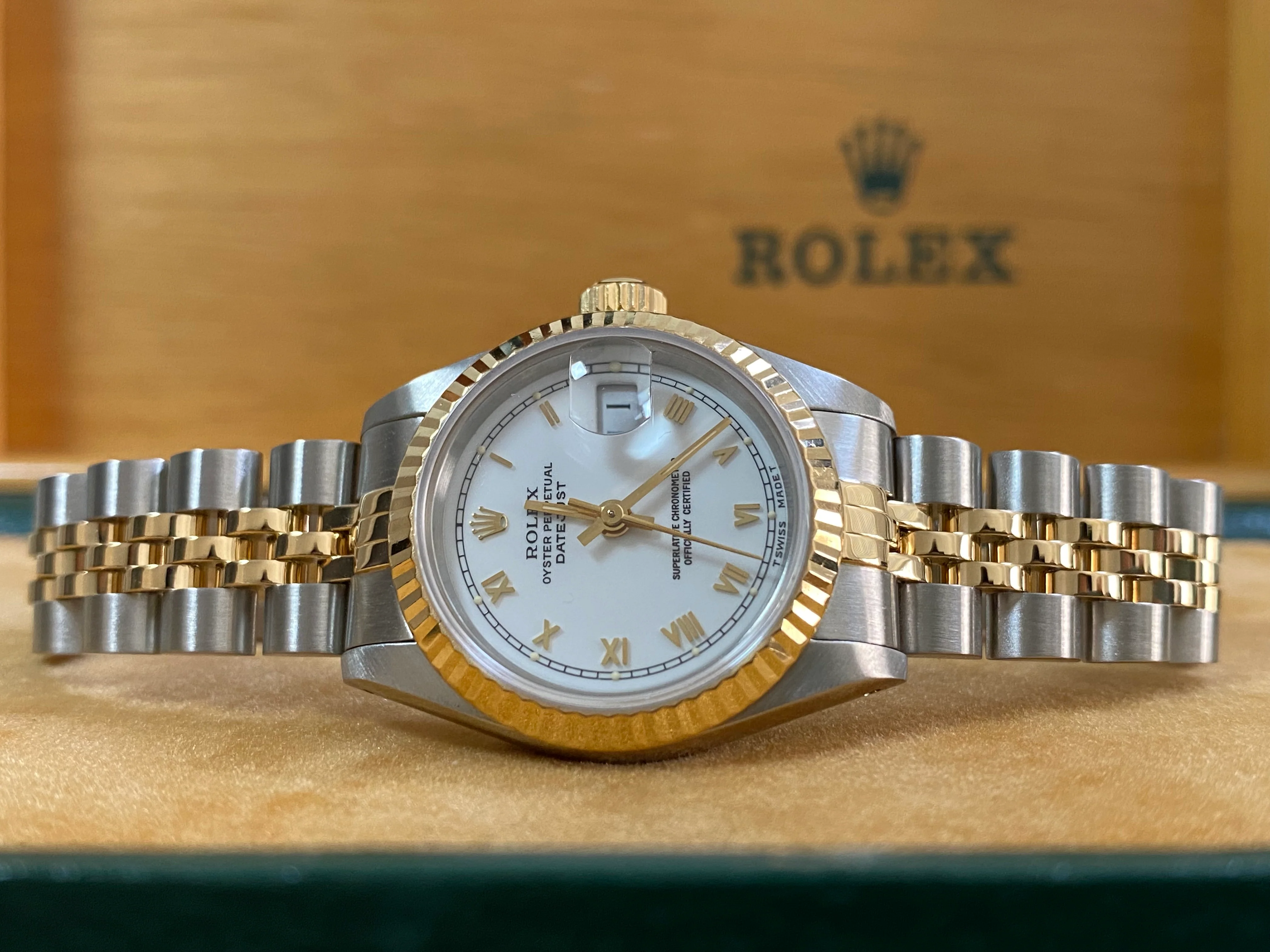 Rolex Steel and Yellow Gold Lady-Datejust - X serial - Fluted Bezel - White Roman Dial - Jubilee Bracelet - 69173 *COMPLETE SET*