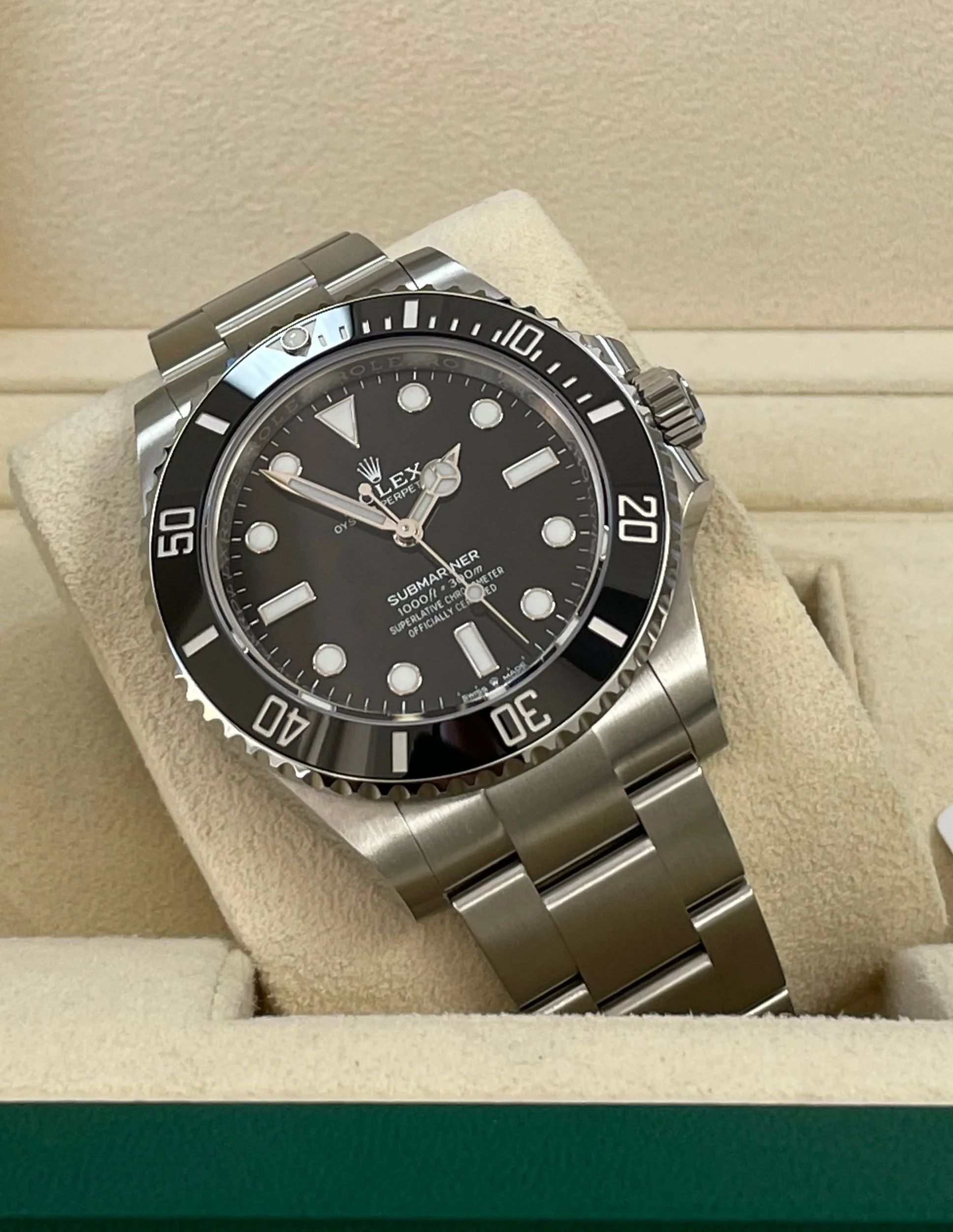 Rolex Submariner No Date - 2023 - Black Dial - 124060