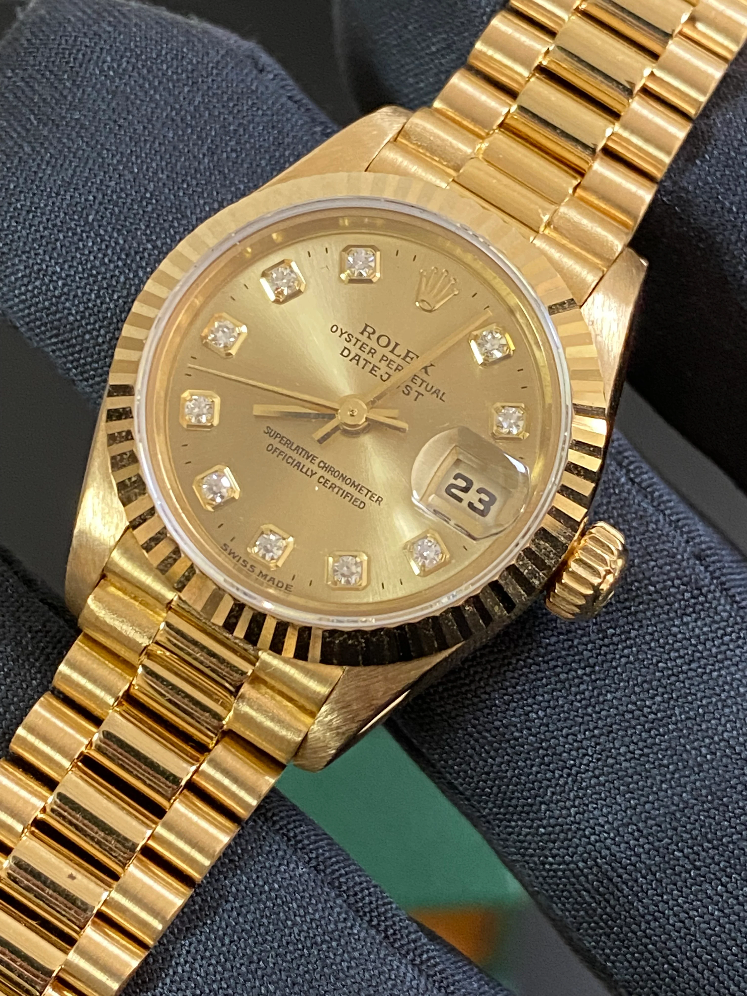 Rolex Yellow Gold Lady-Datejust - W serial - Fluted Bezel - Champagne Diamond Dial - President Bracelet - 69178