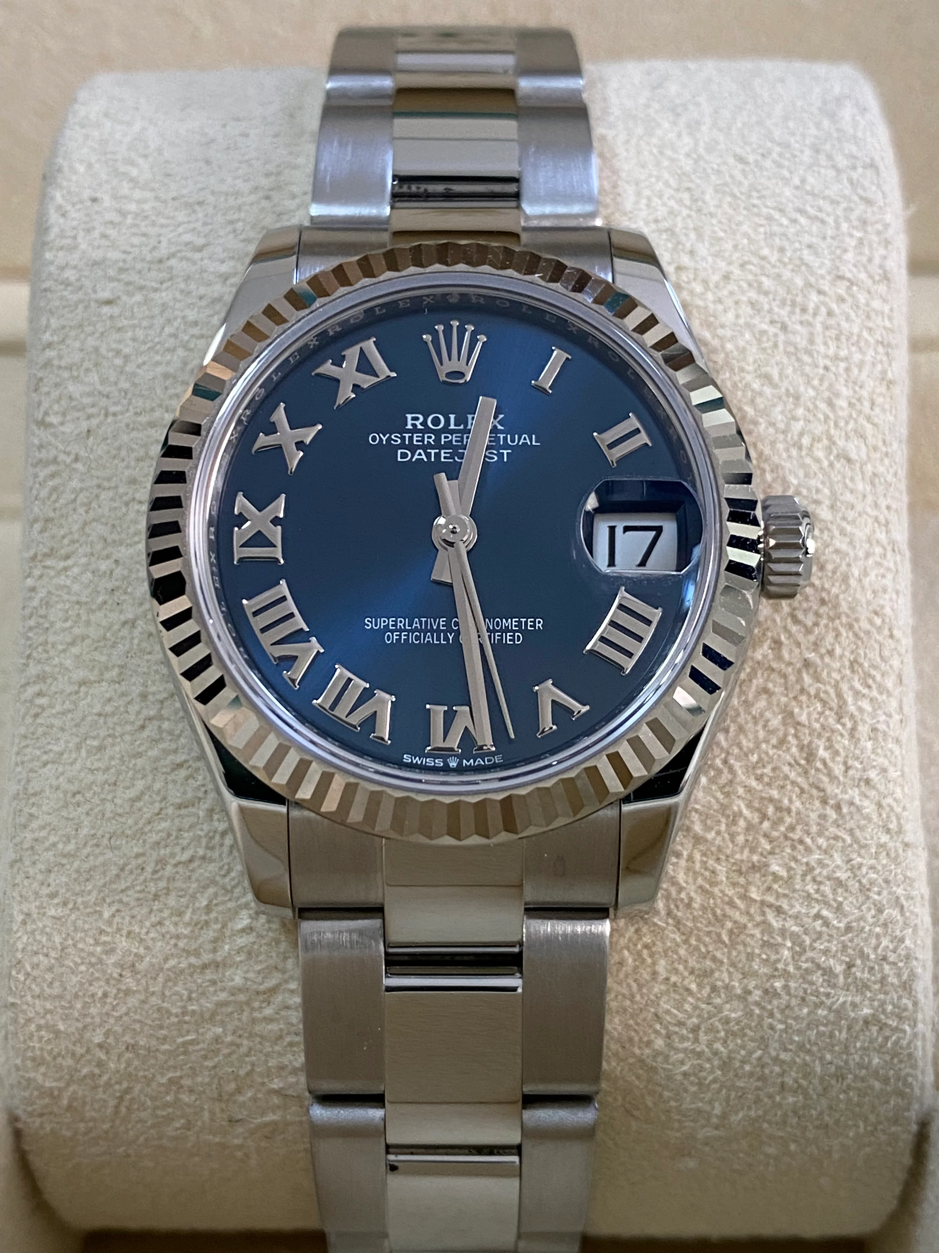 Rolex Steel and White Gold Datejust 31 - 2022 - Fluted Bezel - Blue Roman Dial - Oyster Bracelet - 278274 *COMPLETE SET*