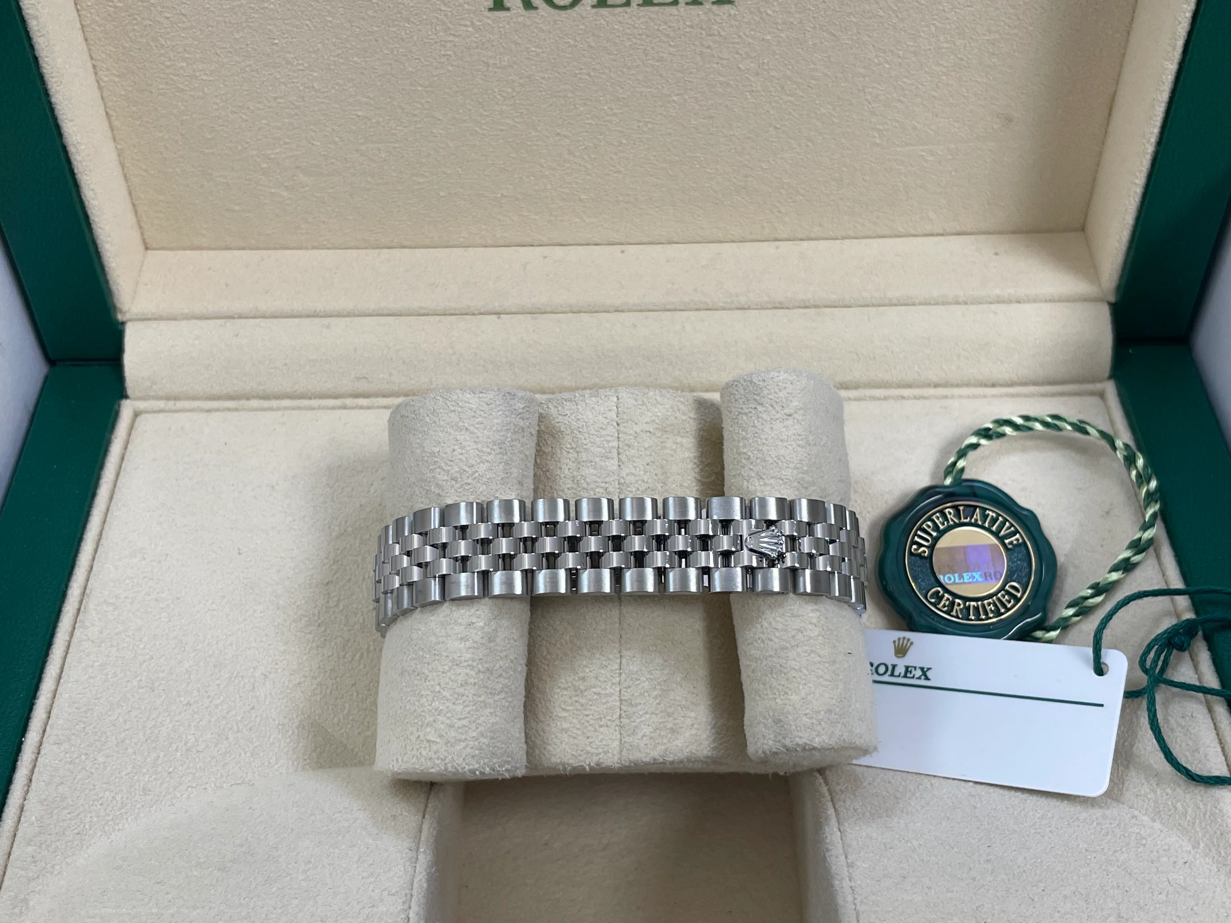 Rolex Steel Lady-Datejust 28 - 2018 - Fluted Bezel - Silver Roman Dial - Jubilee Bracelet - 279174