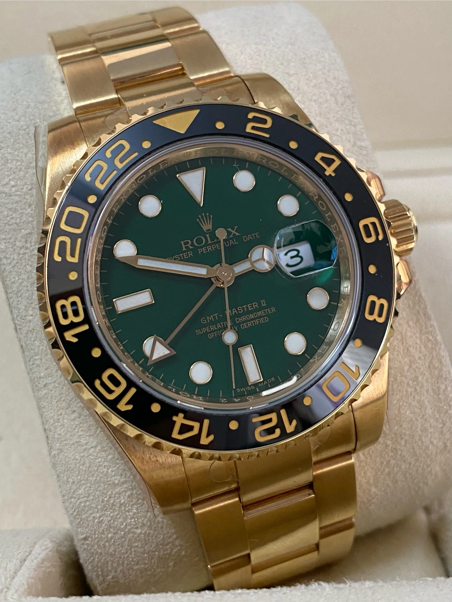 Rolex Yellow Gold GMT-Master II - G serial - Black Bezel - Anniversary Green Dial - Oyster Bracelet - 116718LN *FULL STICKERS*