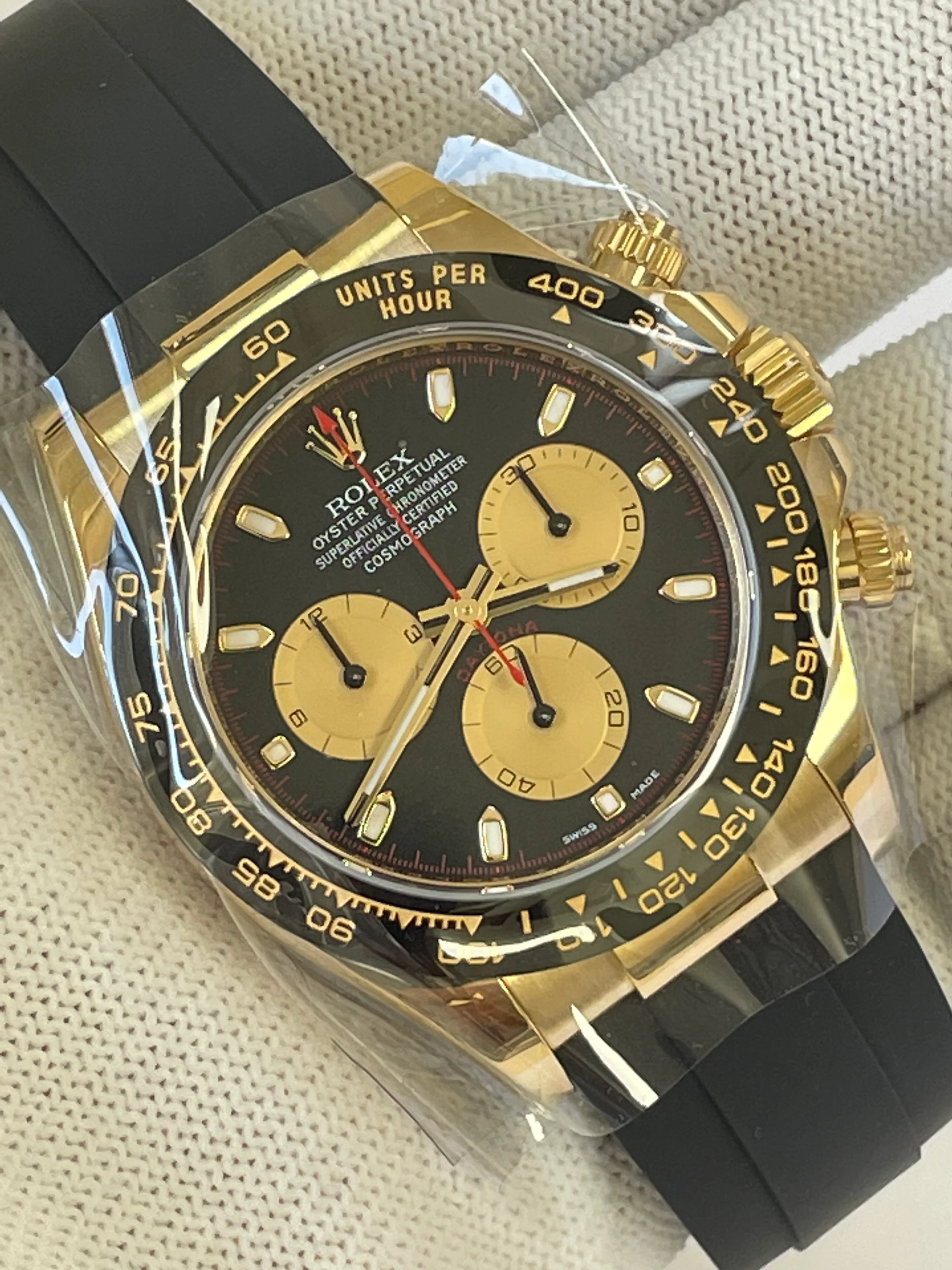 Rolex Yellow Gold Cosmograph Daytona - 2023 - 