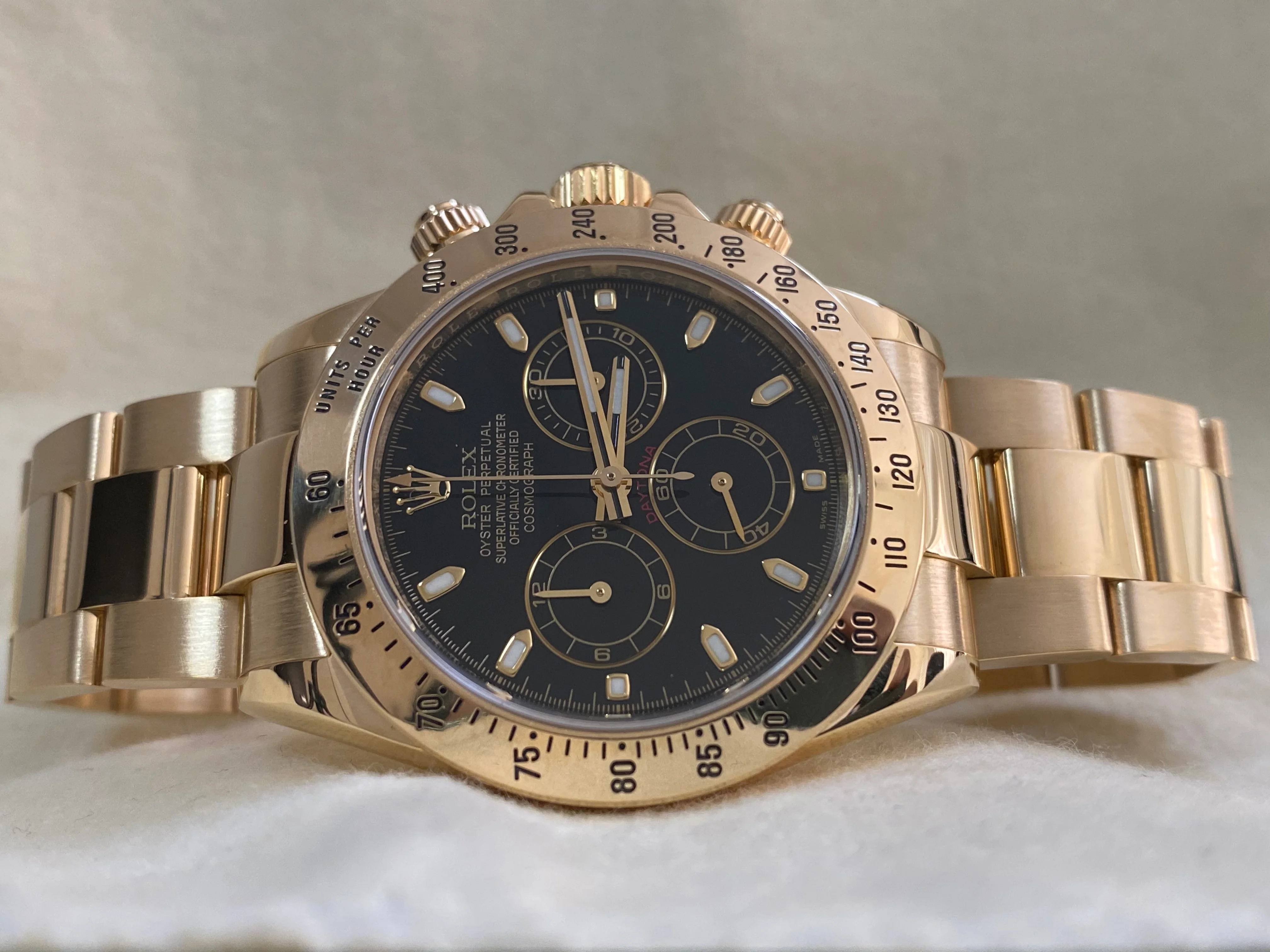 Rolex Yellow Gold Cosmograph Daytona -  Z serial - Black Index Dial - 116528