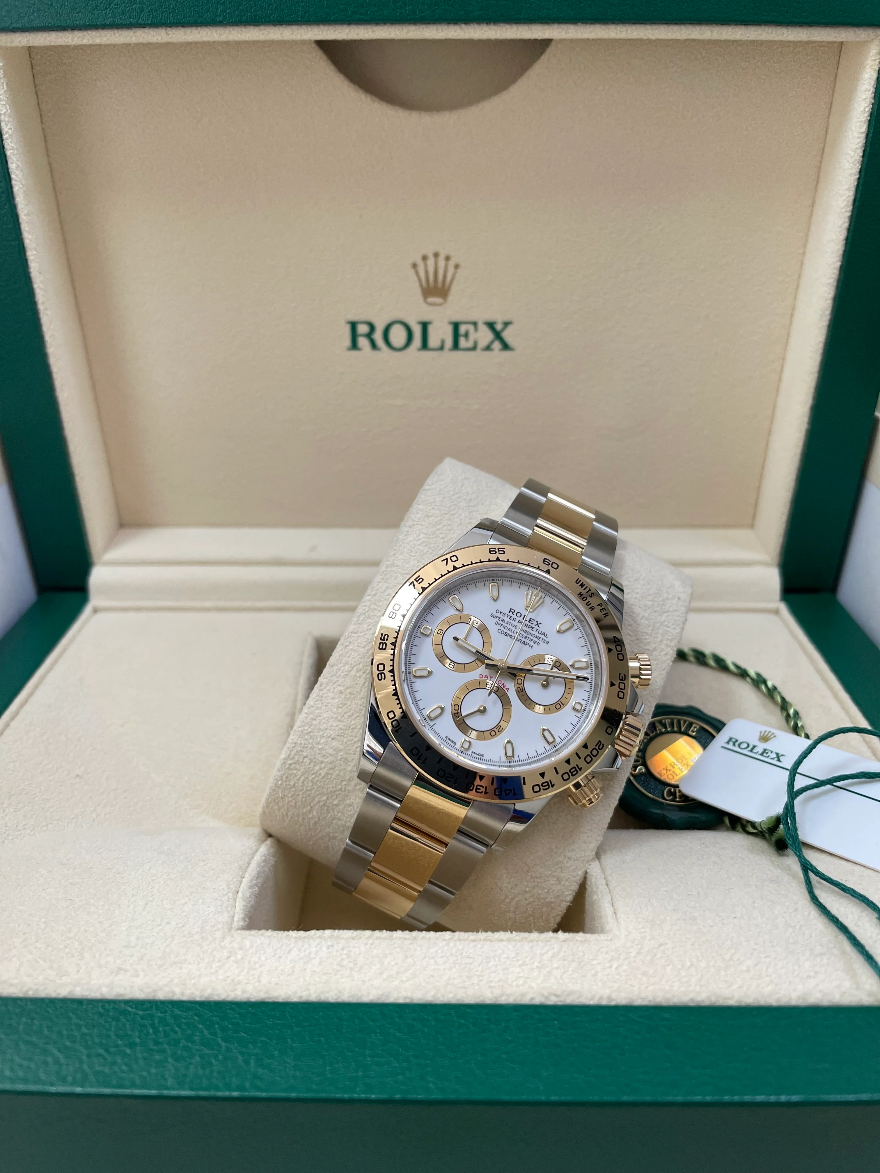 Rolex Yellow Rolesor Cosmograph Daytona - 2023 - White Index Dial - 116503