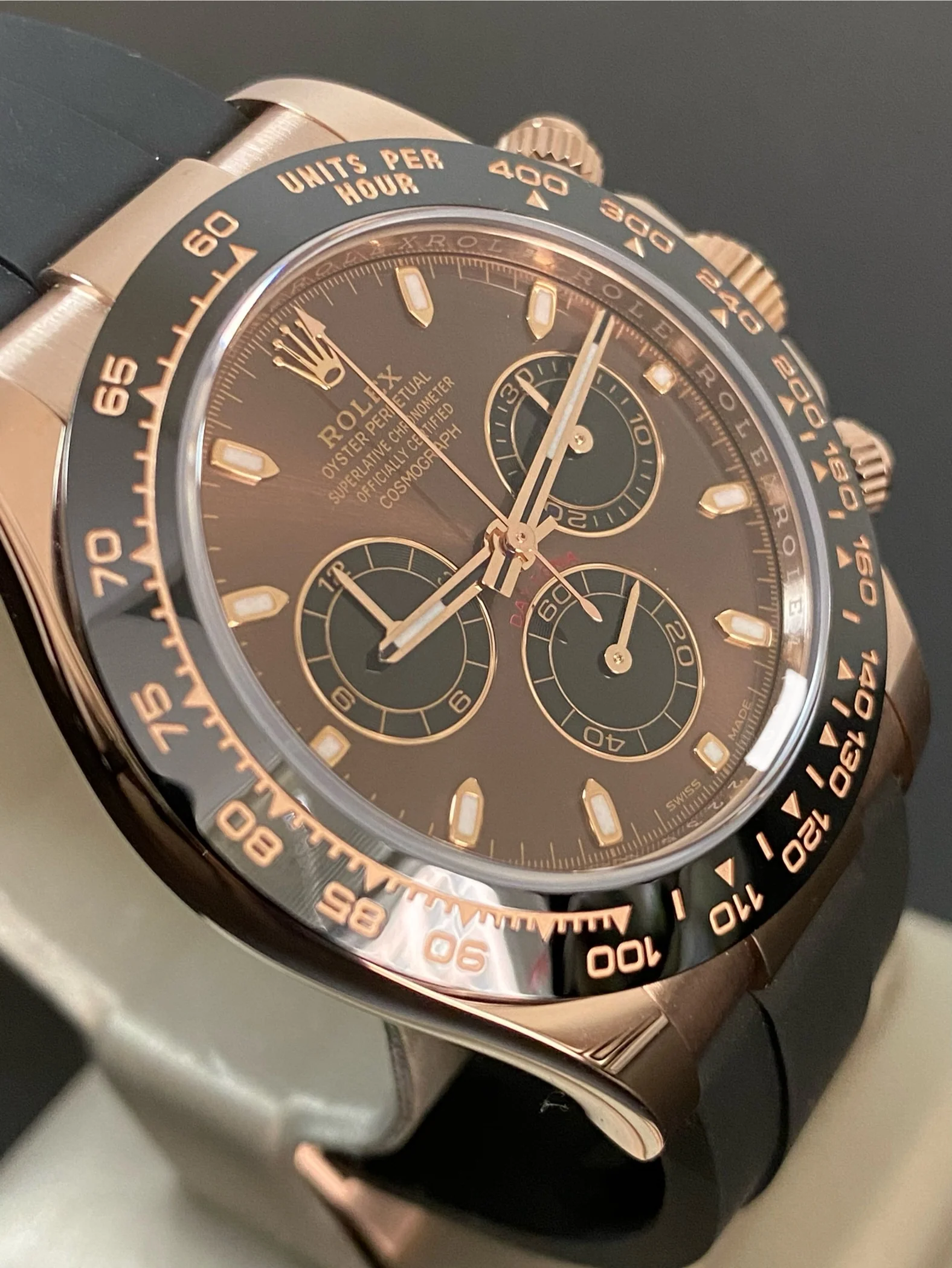 Rolex Everose Gold Cosmograph Daytona - 2023 - Chocolate Index Dial - Black Oysterflex Strap - 116515LN *FULL SET*