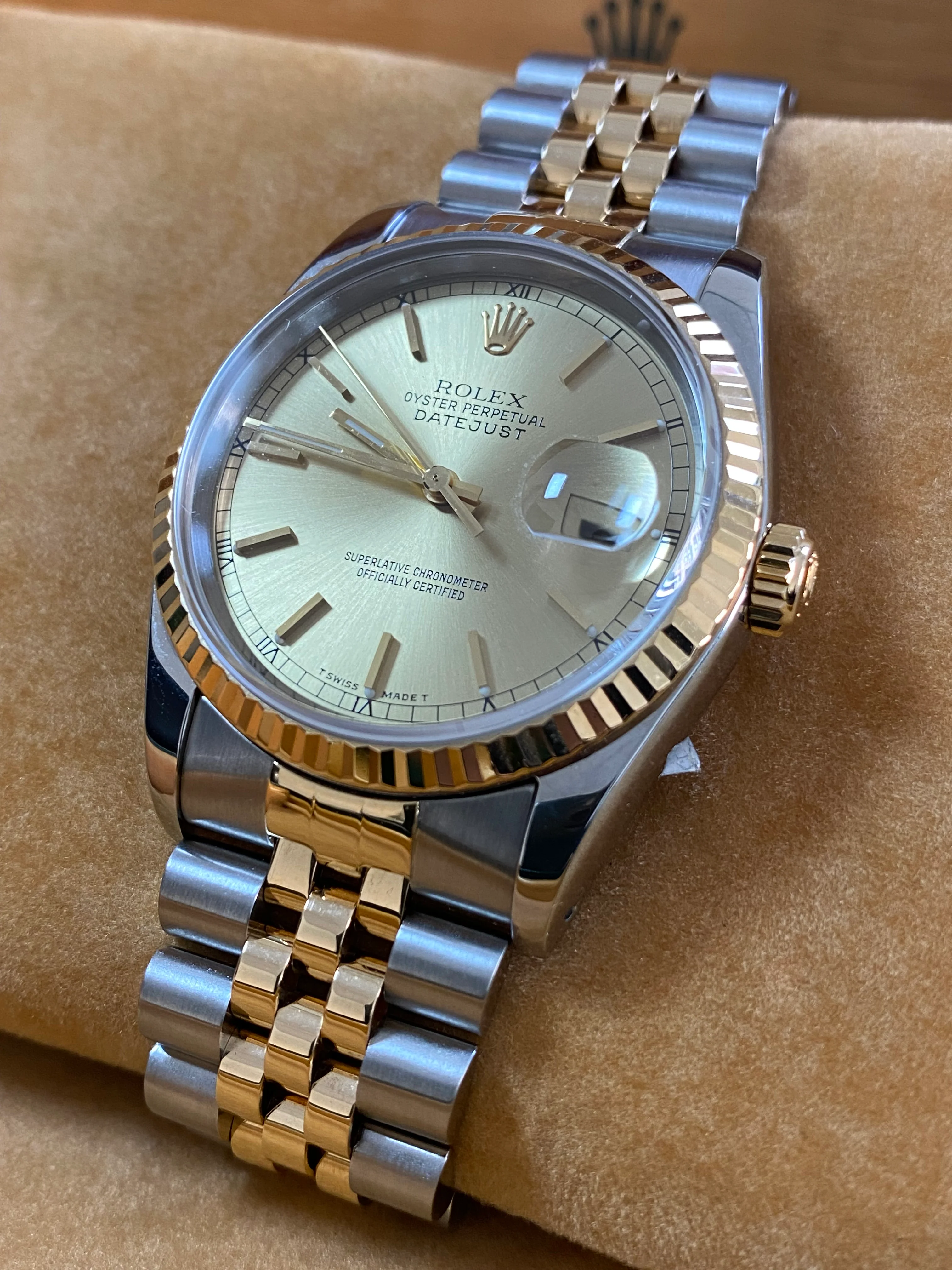 Rolex Steel and Yellow Gold Datejust 36 - L serial - Fluted Bezel - Champagne Index Dial - Jubilee Bracelet - 16233