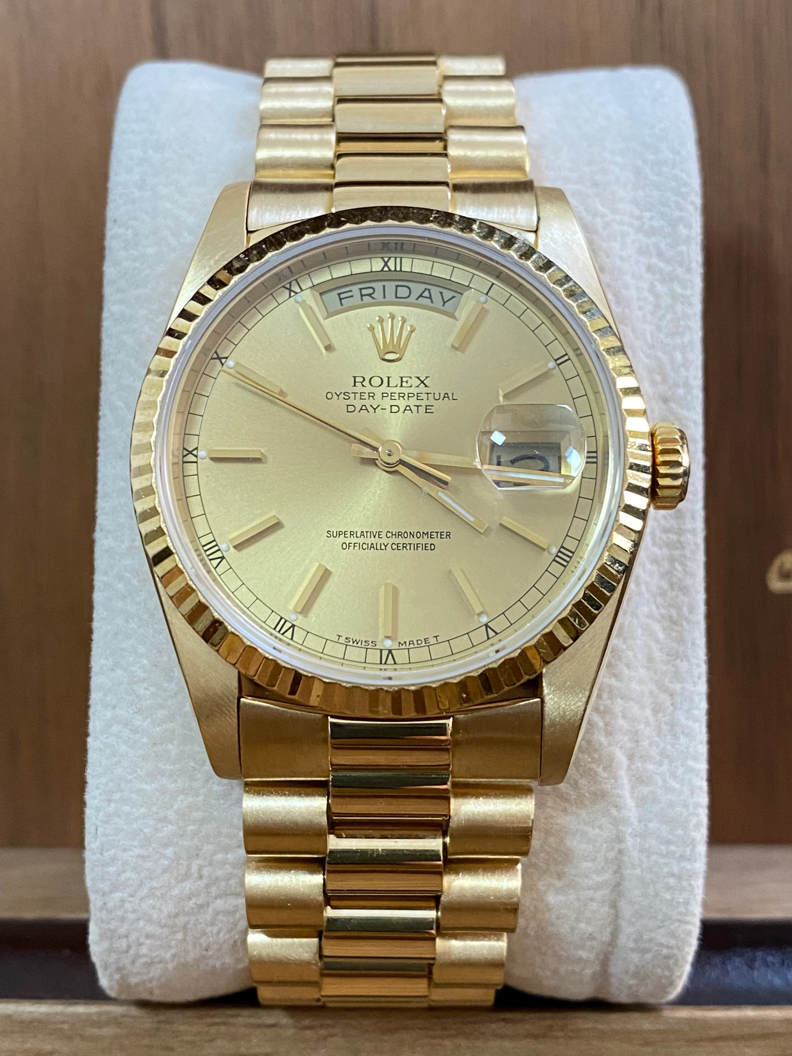 Rolex Yellow Gold Day-Date 36 - R serial - Fluted Bezel - Champagne Index Dial - Double Quickset - President Bracelet - 18238