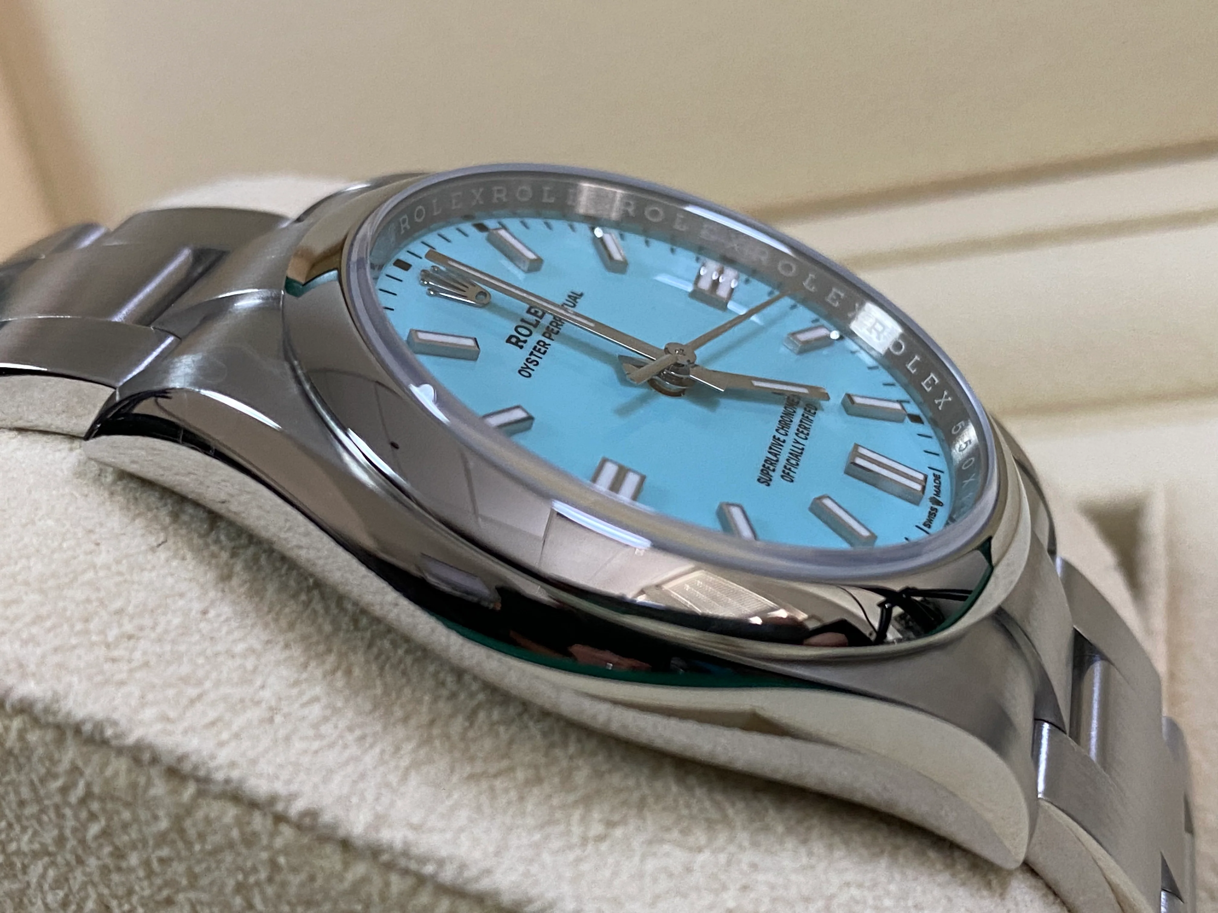 Rolex Oyster Perpetual 36 - 2024 - Domed Bezel - Tiffany Dial - Oyster Bracelet - 126000 *FULL SET*