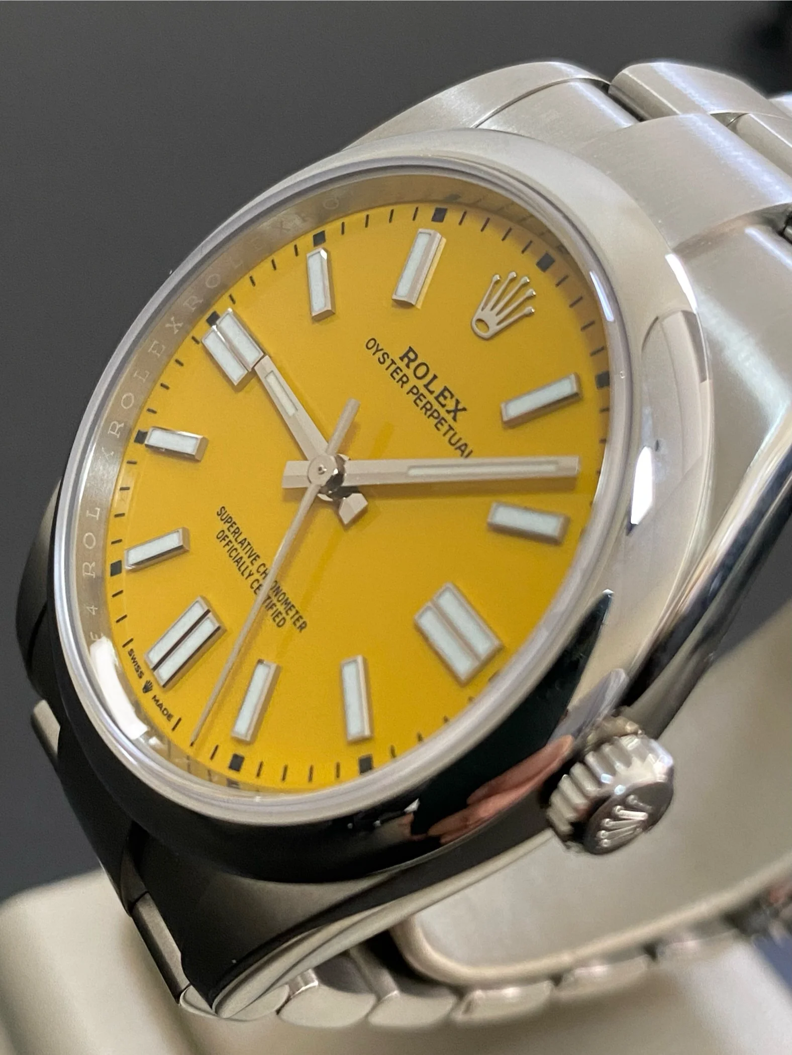 Rolex Oyster Perpetual 41 - 2022 - Domed Bezel - Yellow Dial - Oyster Bracelet - 124300 *DISCONTINUED MODEL*