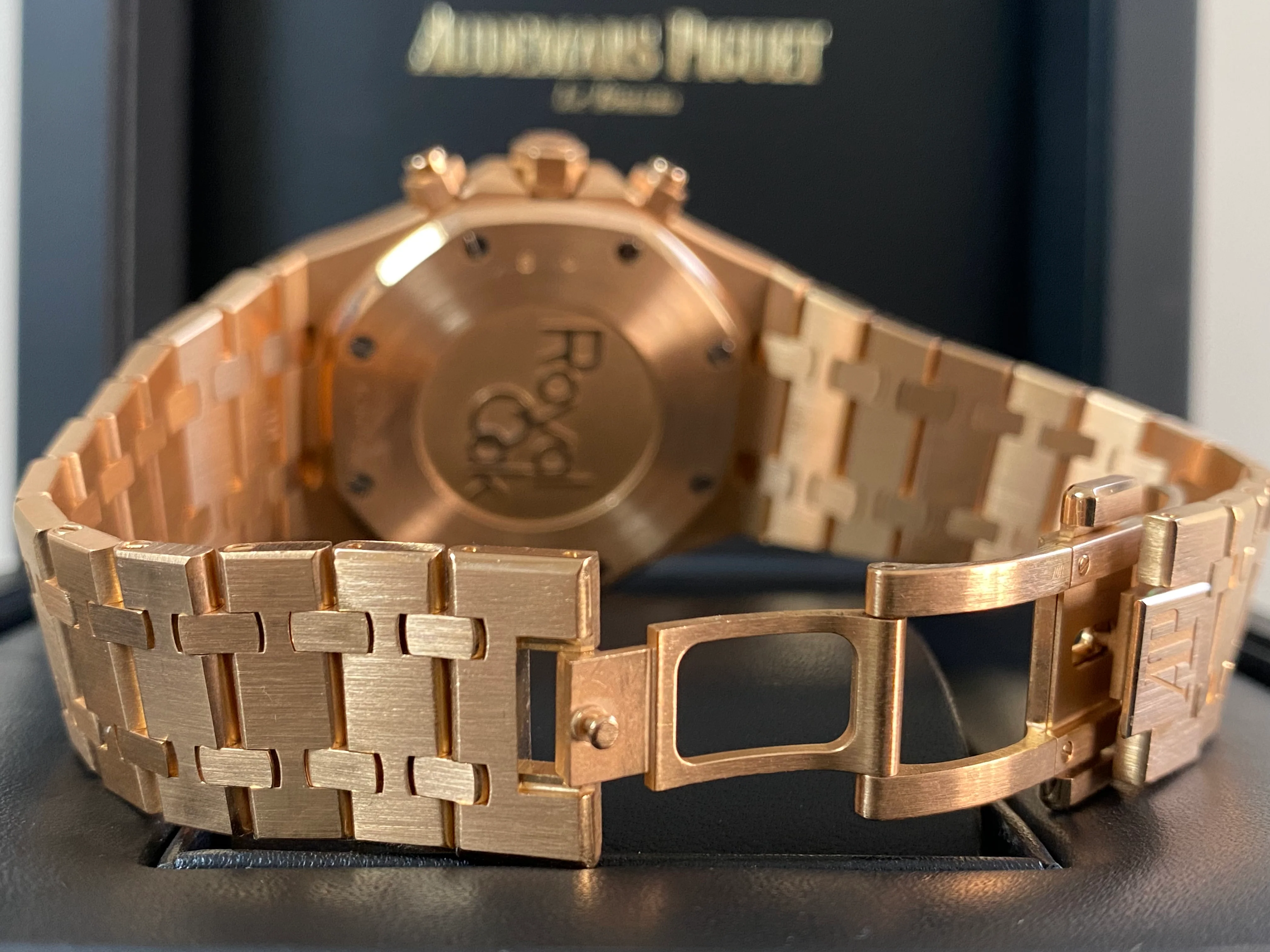 Audemars Piguet Royal Oak Chronograph - 41mm - Gold & Blue Dial - 26331OR.00.1220OR.01 *FULL SET*