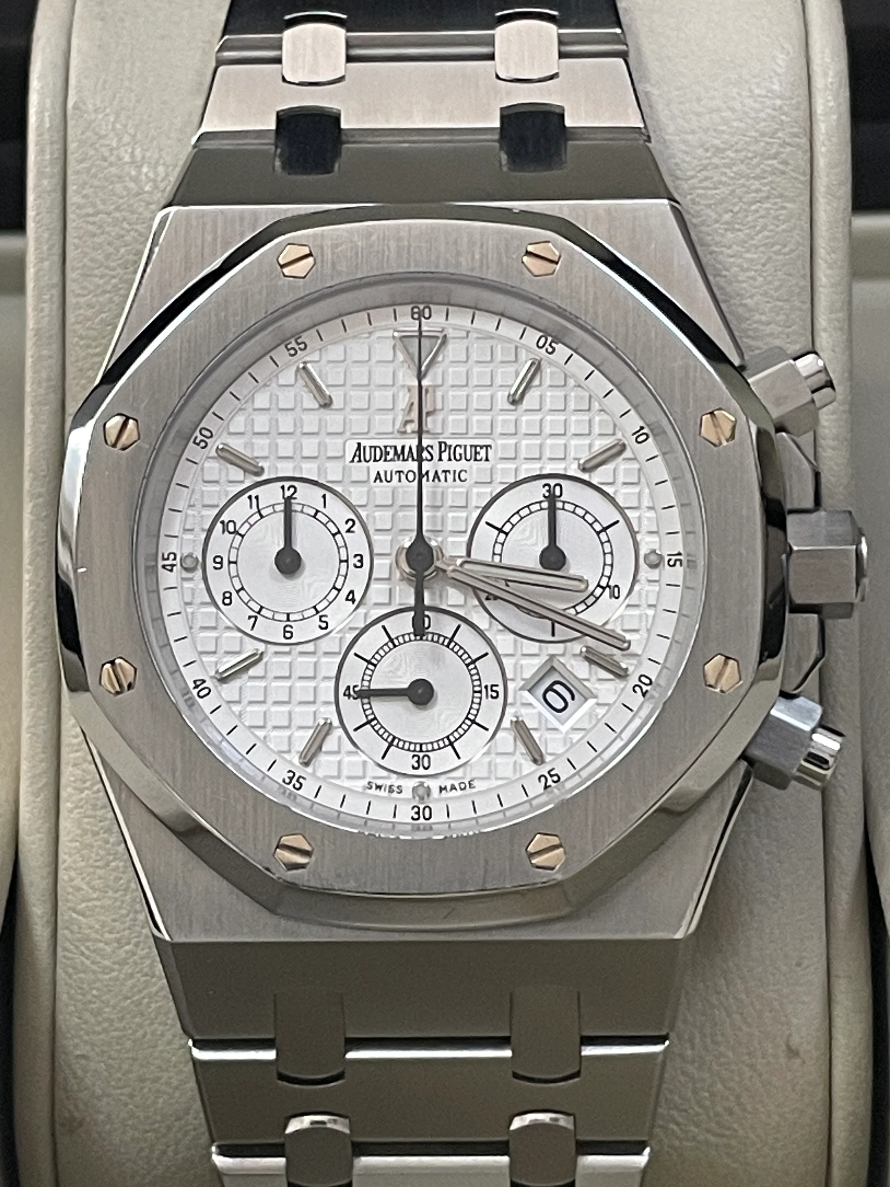 Audemars Piguet Royal Oak Chronograph - Stainless Steel - White Dial - 25860ST.00.1110ST.05