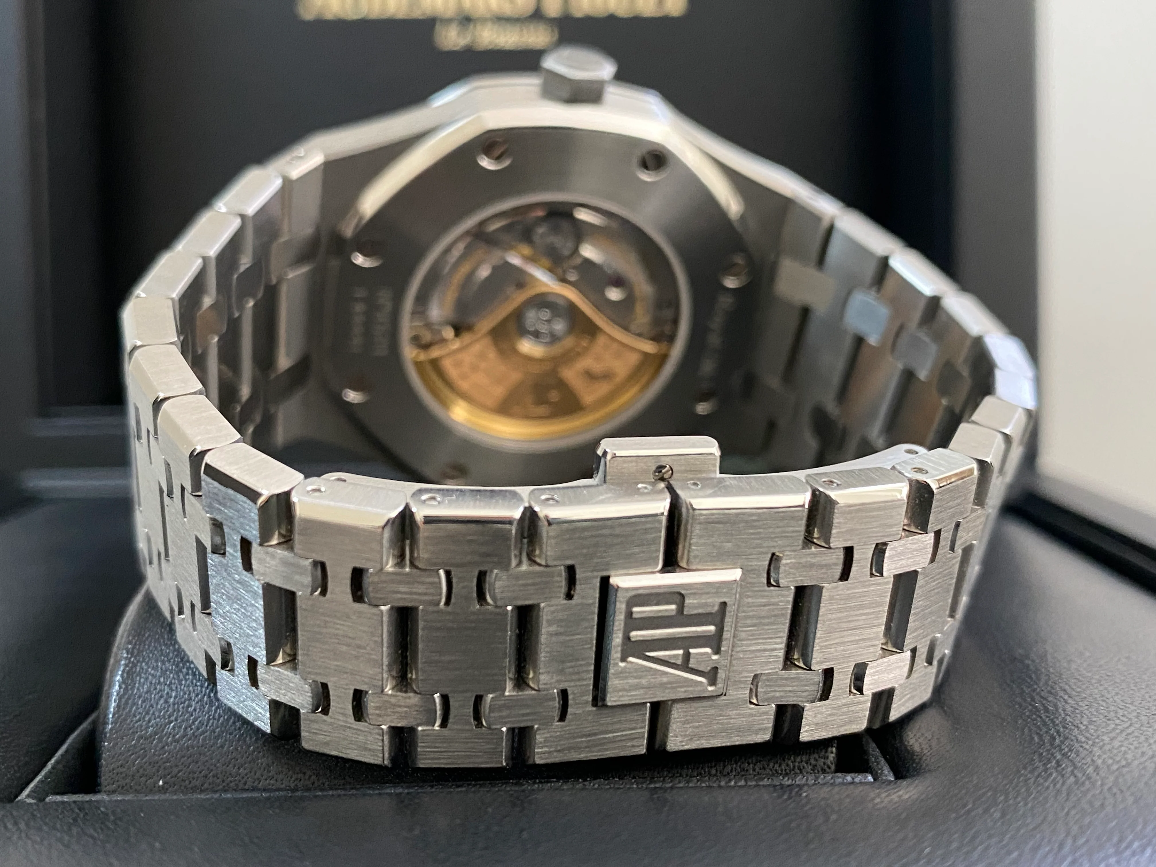 Audemars Piguet Royal Oak Self Winding - 2014 - Blue Dial - 15400ST *FULL SET*