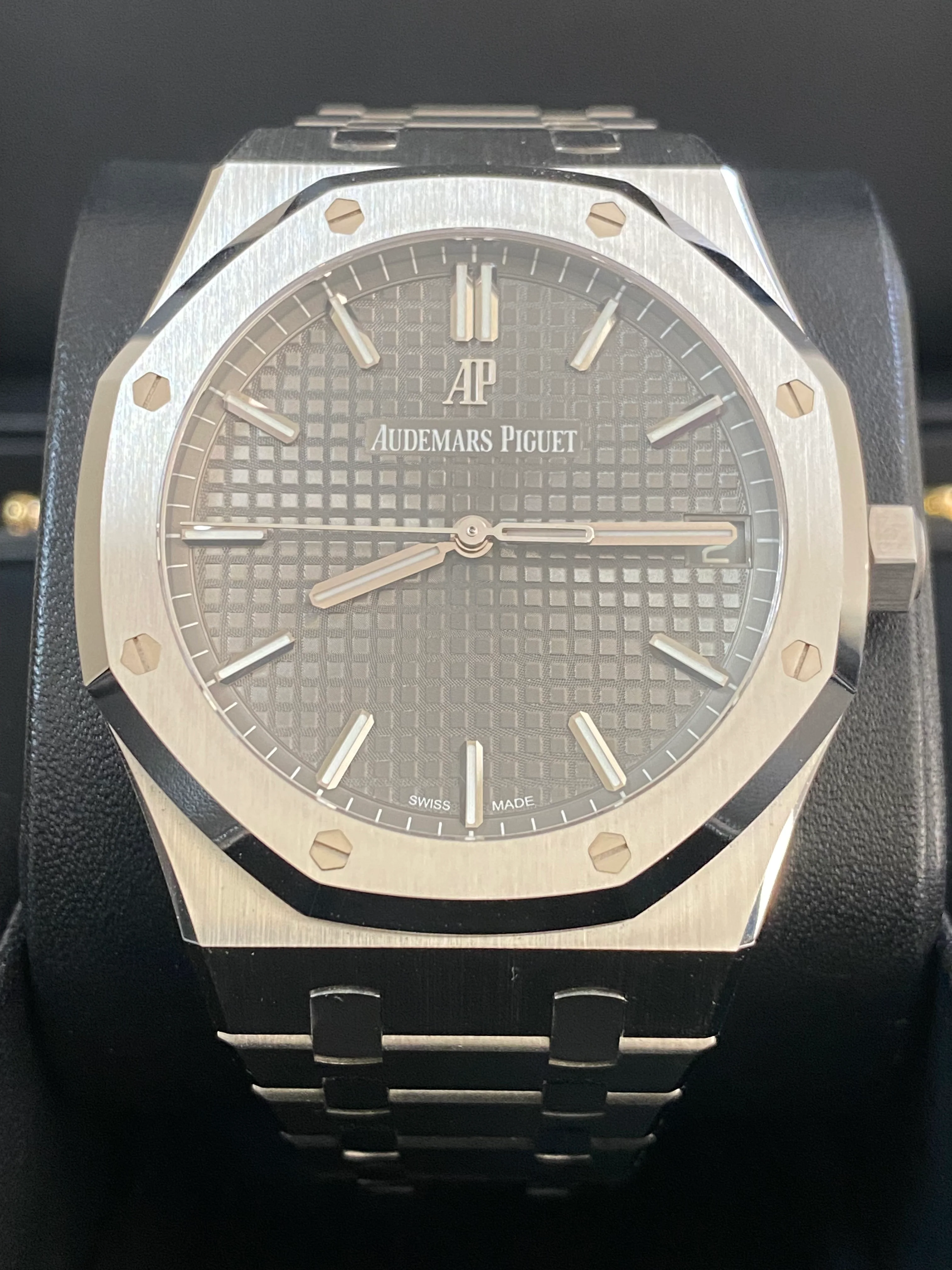 Audemars Piguet Royal Oak Selfwinding - 2021 - Grey Dial - 15500ST.OO.1220ST.02 *UNPOLISHED*