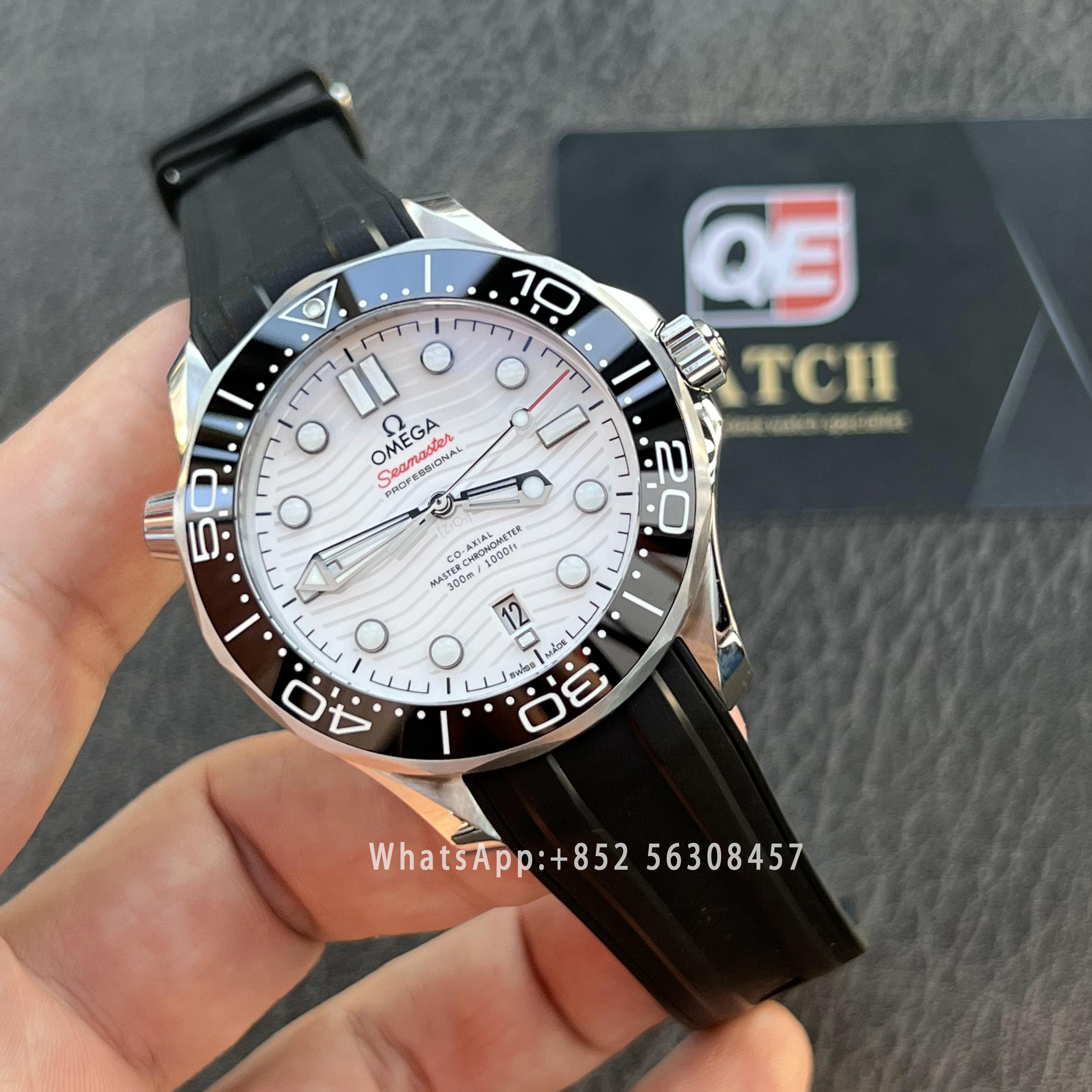 Omega Seamaster Diver 300M White Ceramic Bezel White Ceramic Dial on Rubber Strap 42mm Super Clone