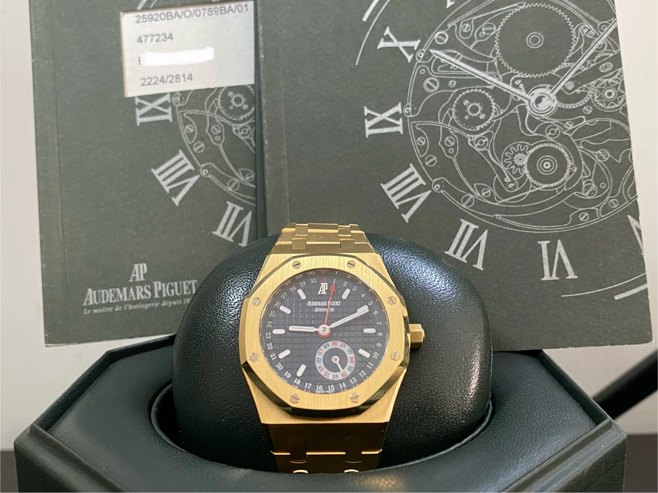 Audemars Piguet Royal Oak Annual - 18k Yellow Gold - Blue Dial - 25920BA - *COMPLETE SET*