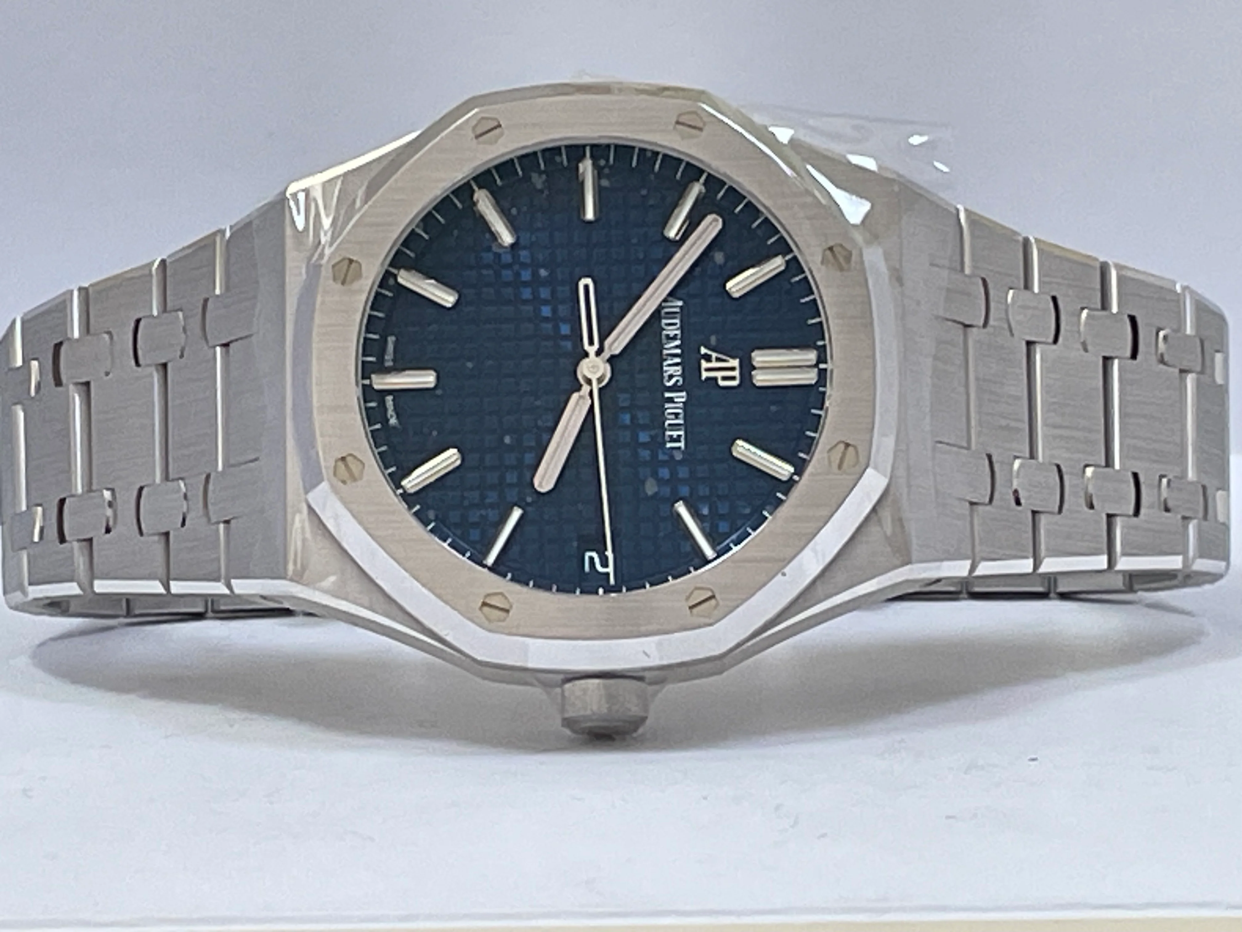 Audemars Piguet Japan Edition Royal Oak White Gold - 2021 - Blue Dial - 15503BC.00.1220BC.01