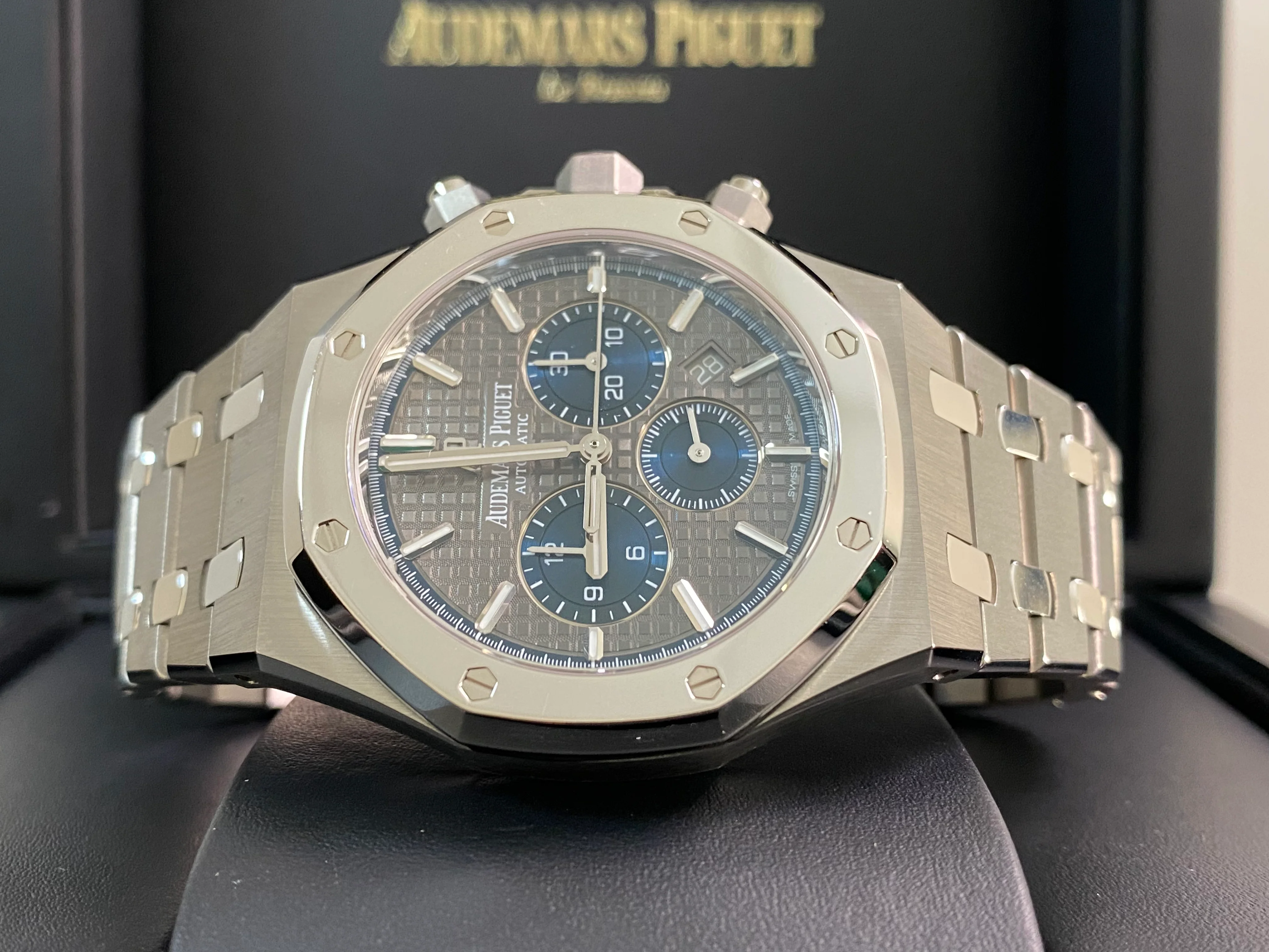 Audemars Piguet Royal Oak Chronograph - 41mm - Titanium Platinum Grey Dial - 26331IP *LIMITED TO 500PCS*