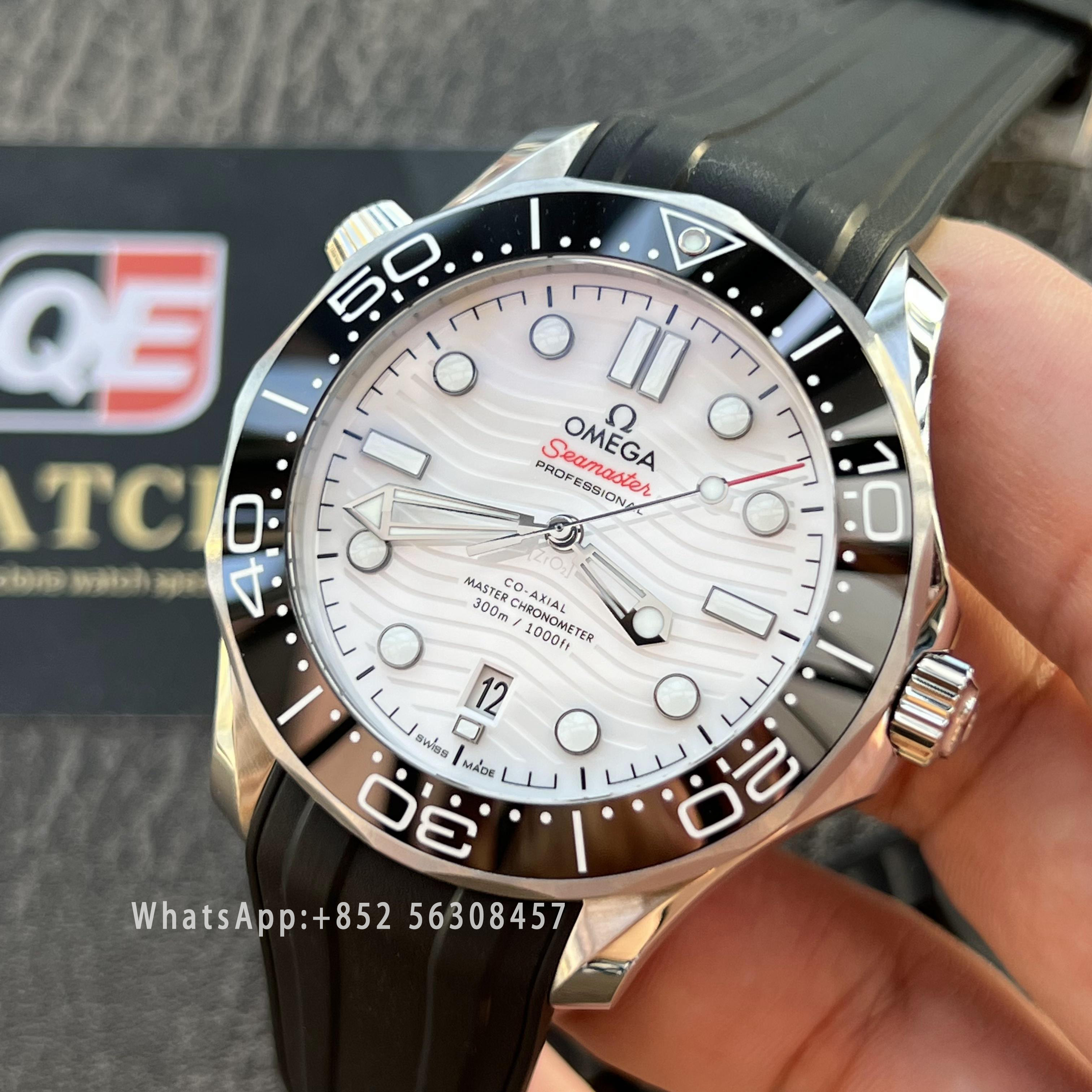 Omega Seamaster Diver 300M White Ceramic Bezel White Ceramic Dial on Rubber Strap 42mm Super Clone