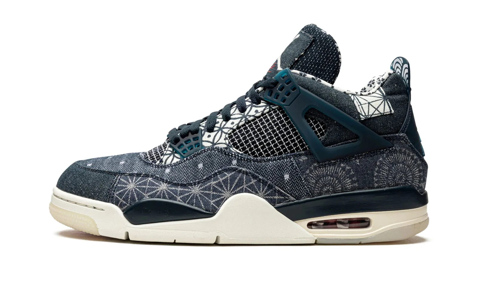 Air Jordan 4 Retro SE 
