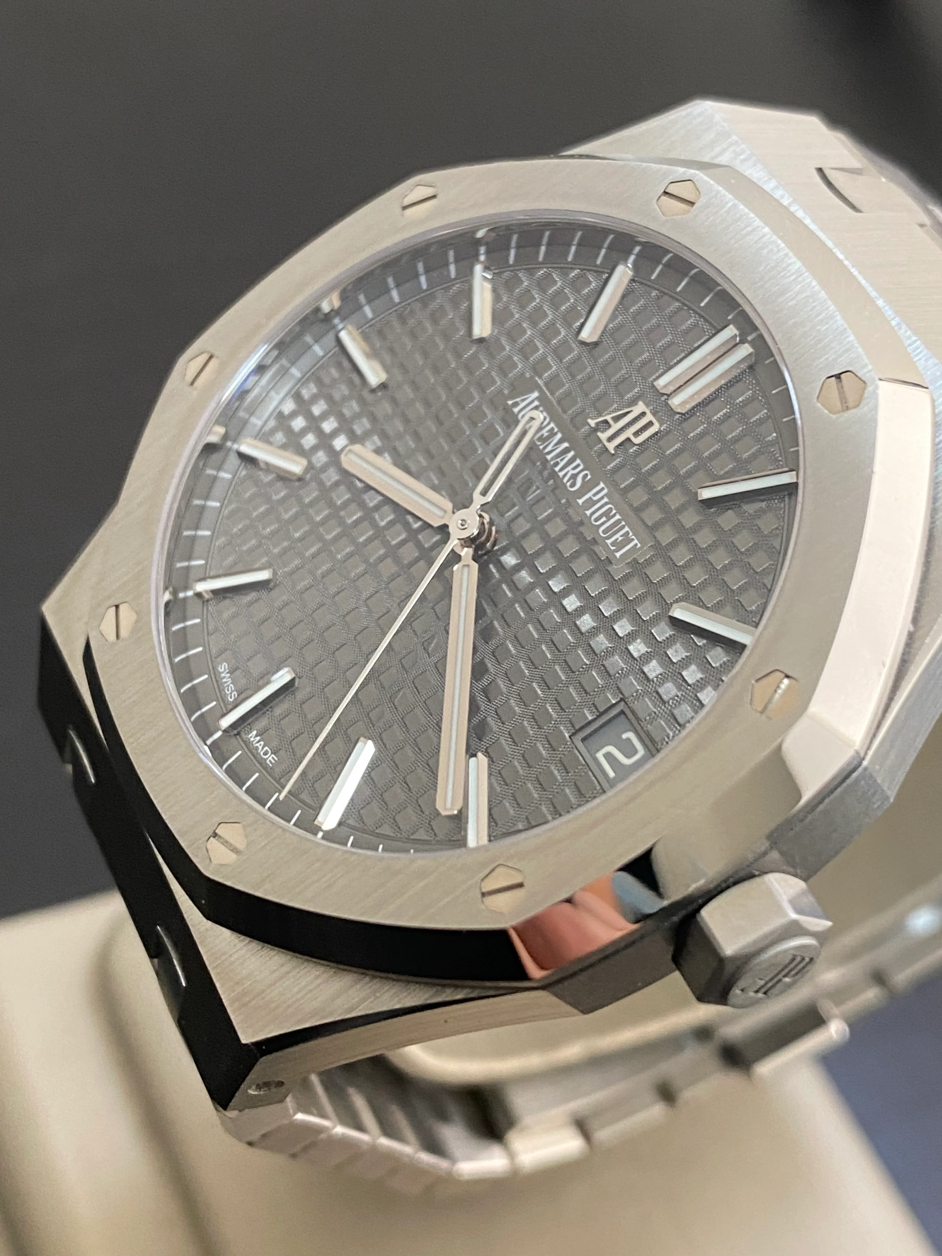 Audemars Piguet Royal Oak Selfwinding - 2021 - Grey Dial - 15500ST.OO.1220ST.02 *UNPOLISHED*