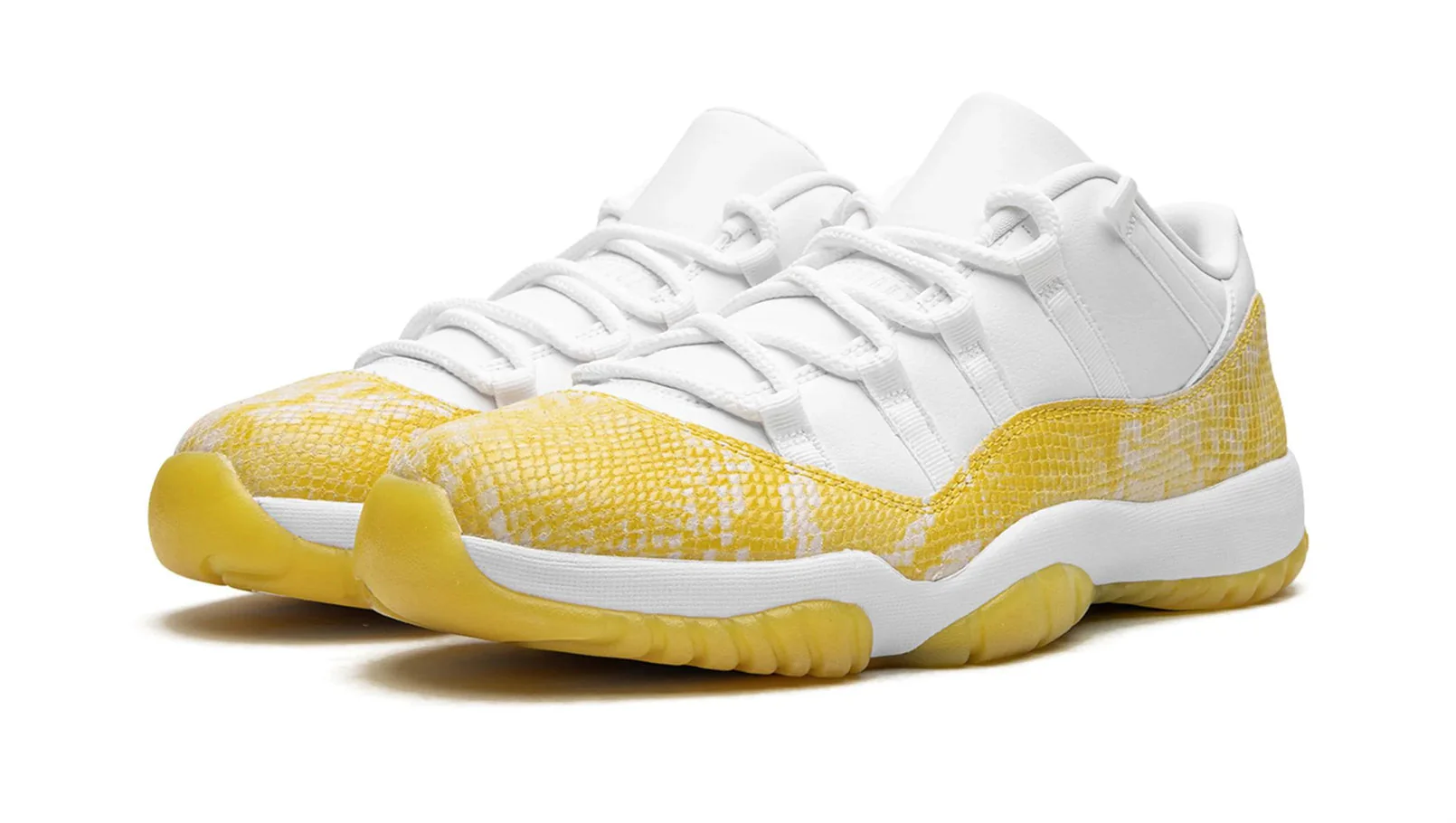 AIR JORDAN 11 LO WMNS 