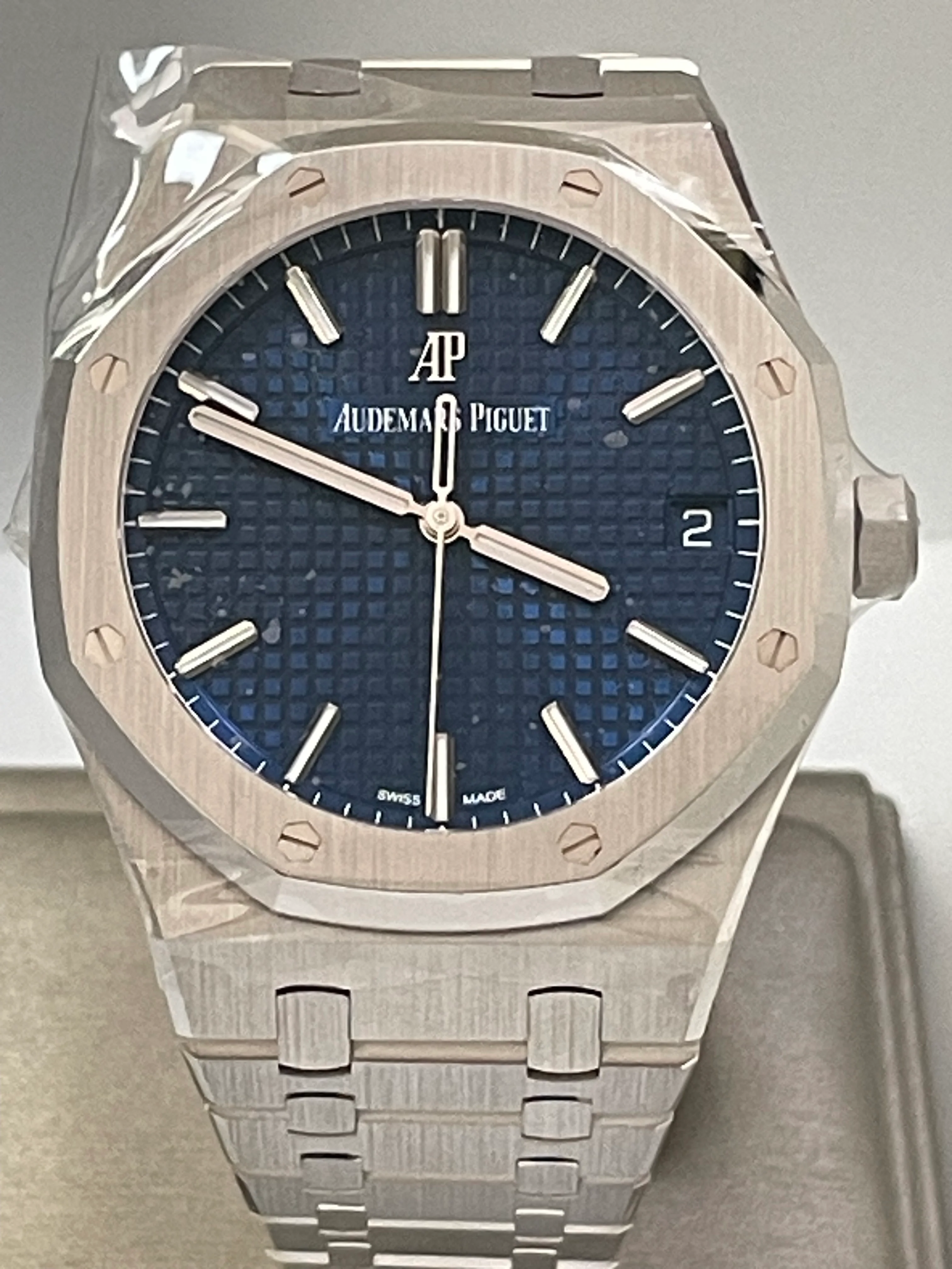 Audemars Piguet Japan Edition Royal Oak White Gold - 2021 - Blue Dial - 15503BC.00.1220BC.01