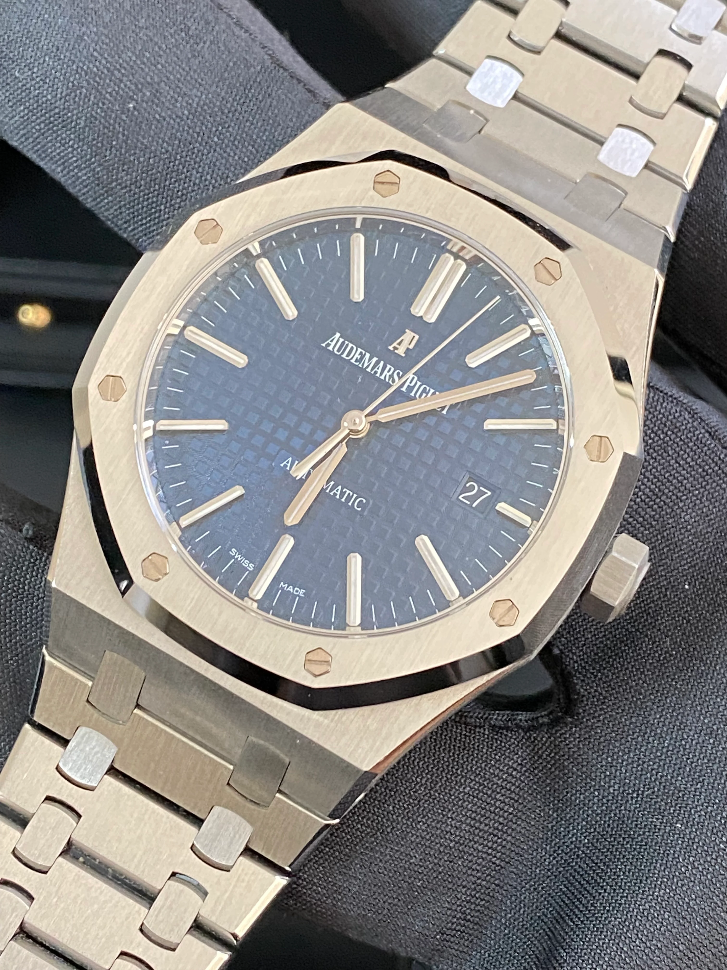Audemars Piguet Royal Oak Self Winding - 2014 - Blue Dial - 15400ST *FULL SET*